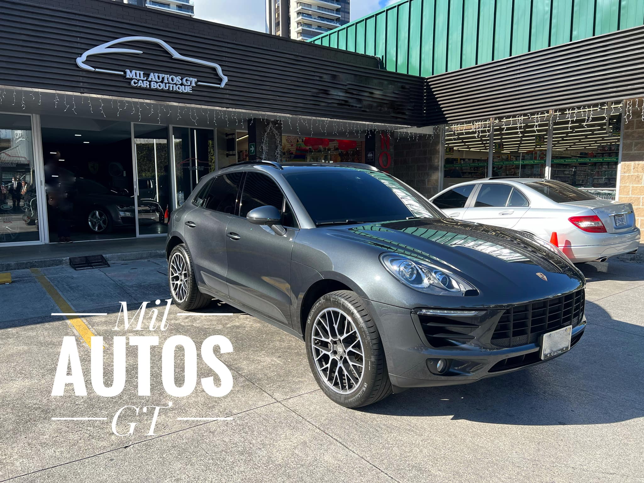 PorscheMacan (1)