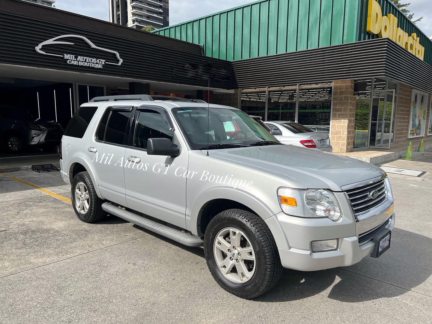 Ford Explorer (6)
