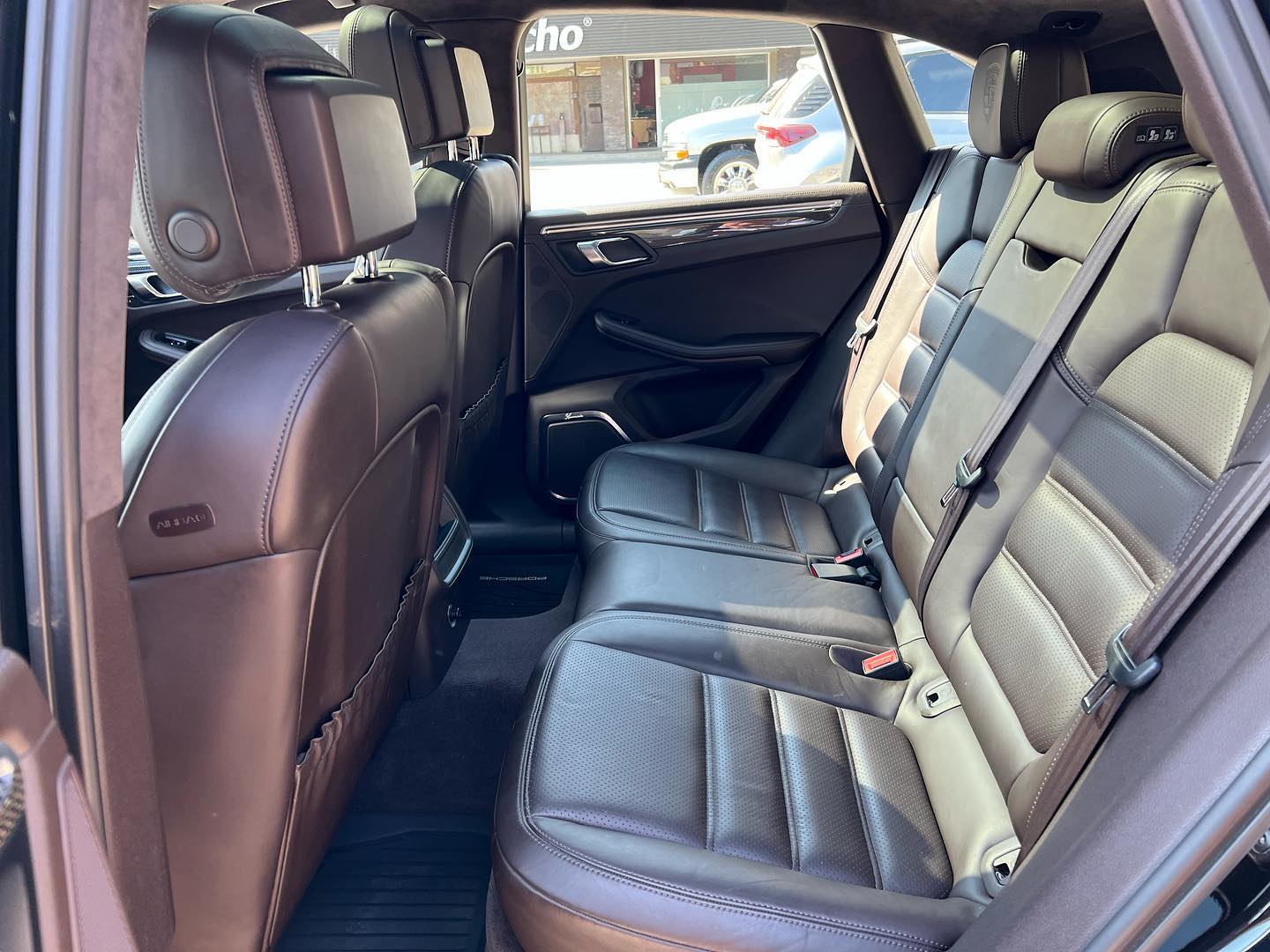 Porsche Macan (10)