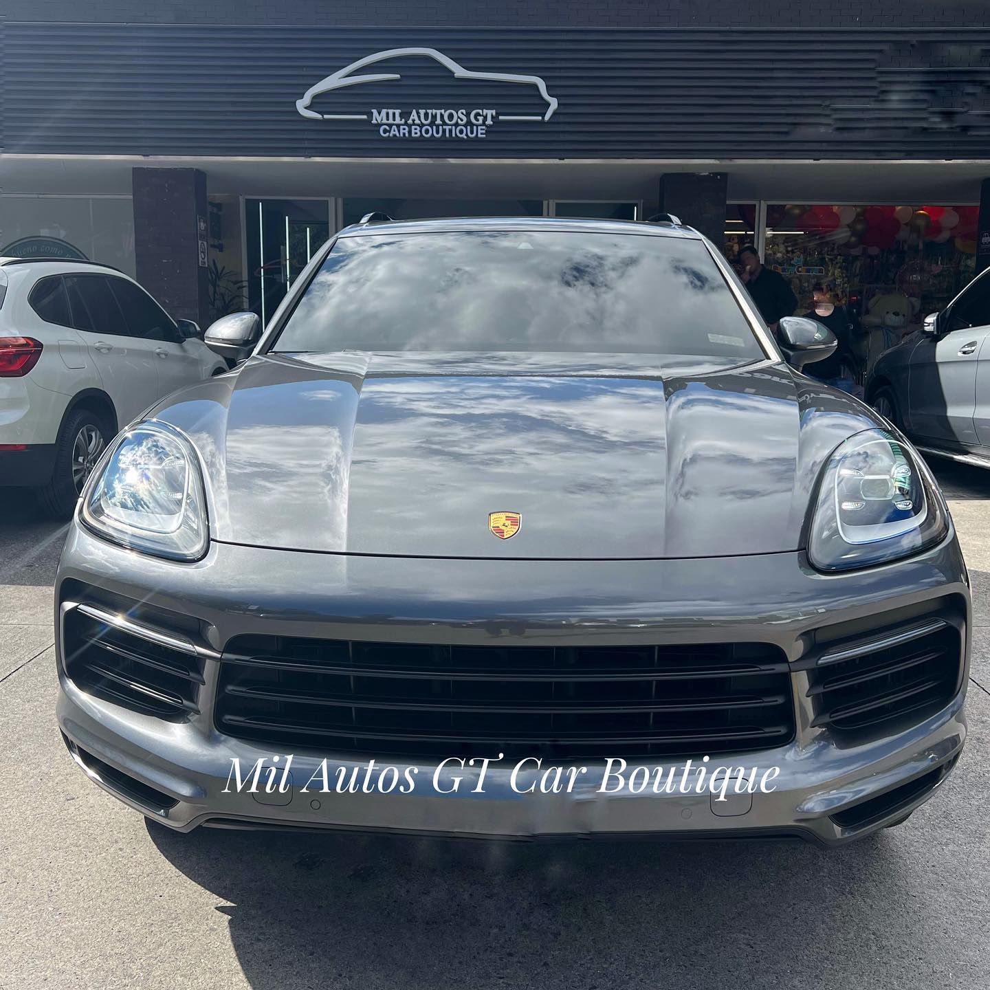Porsche-Cayenne (4)