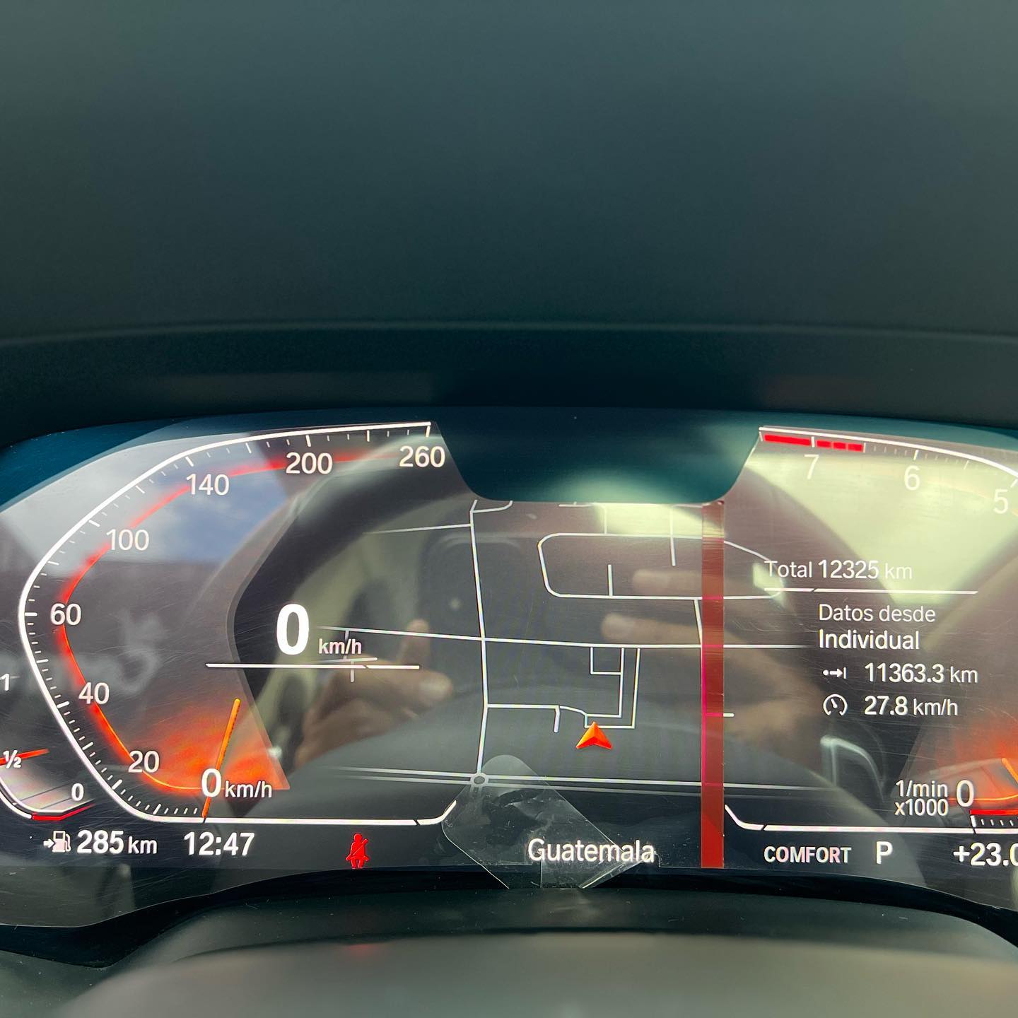 BMW7 (4)