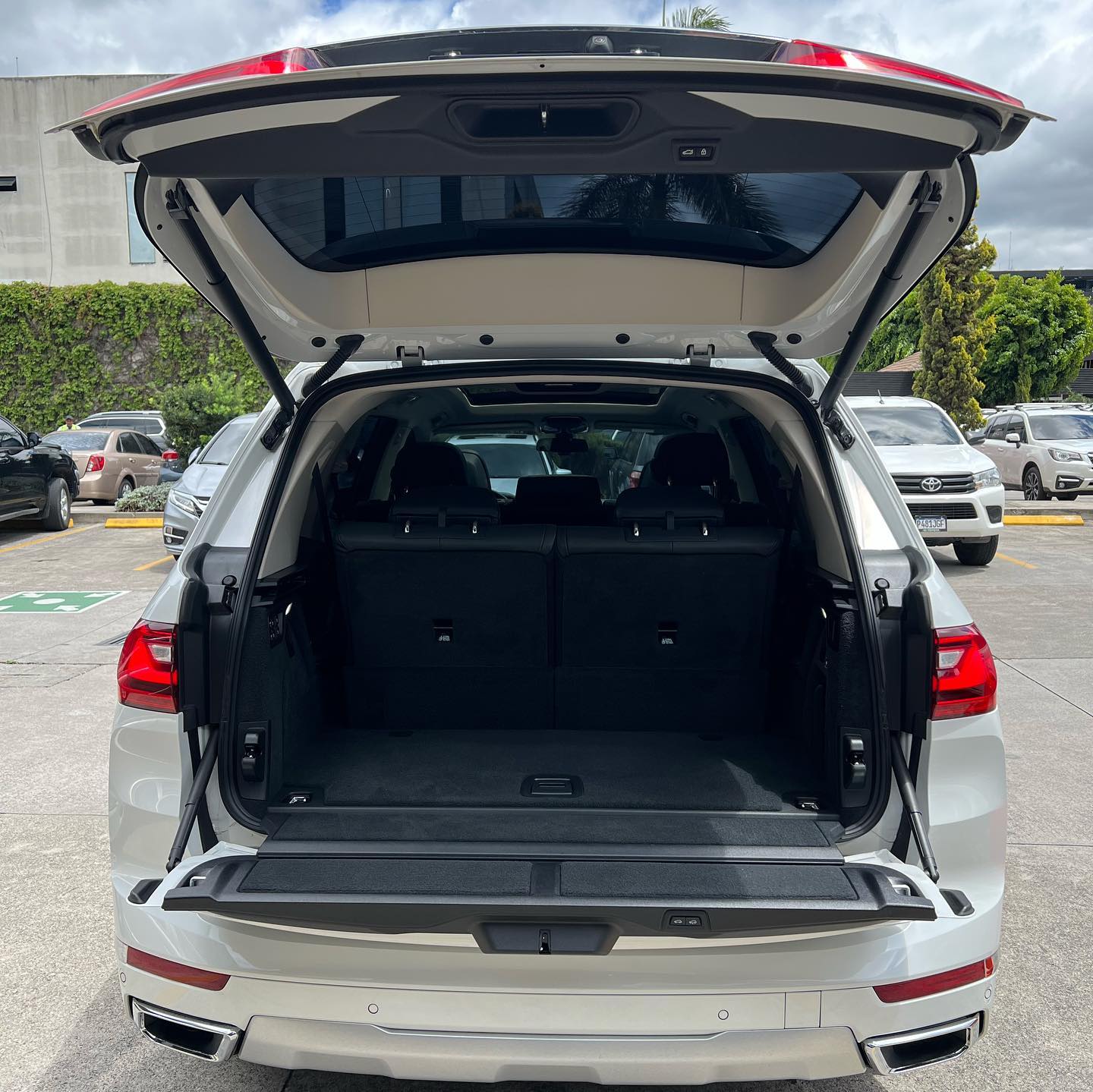BMW7 (6)