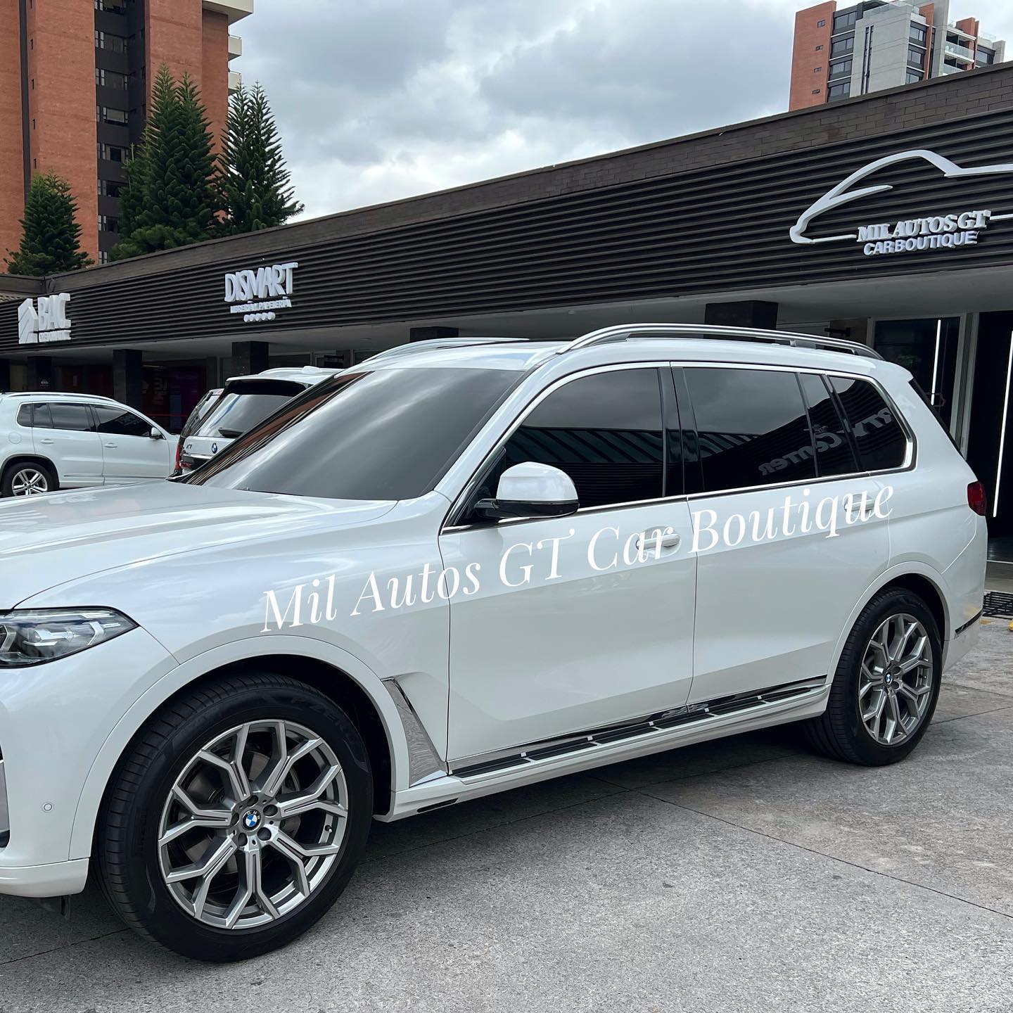BMW X7