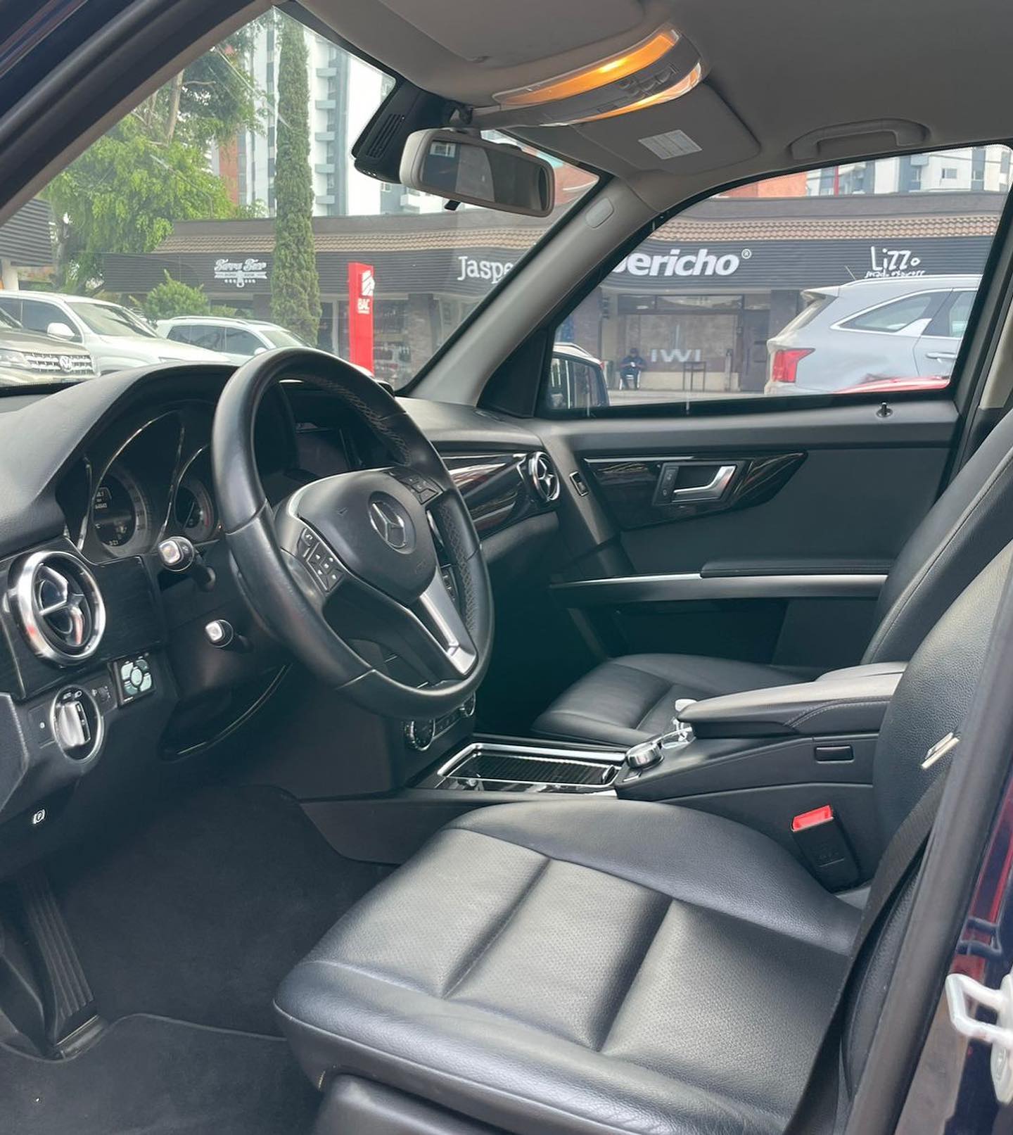 MercedesBenzGLK300 (4)