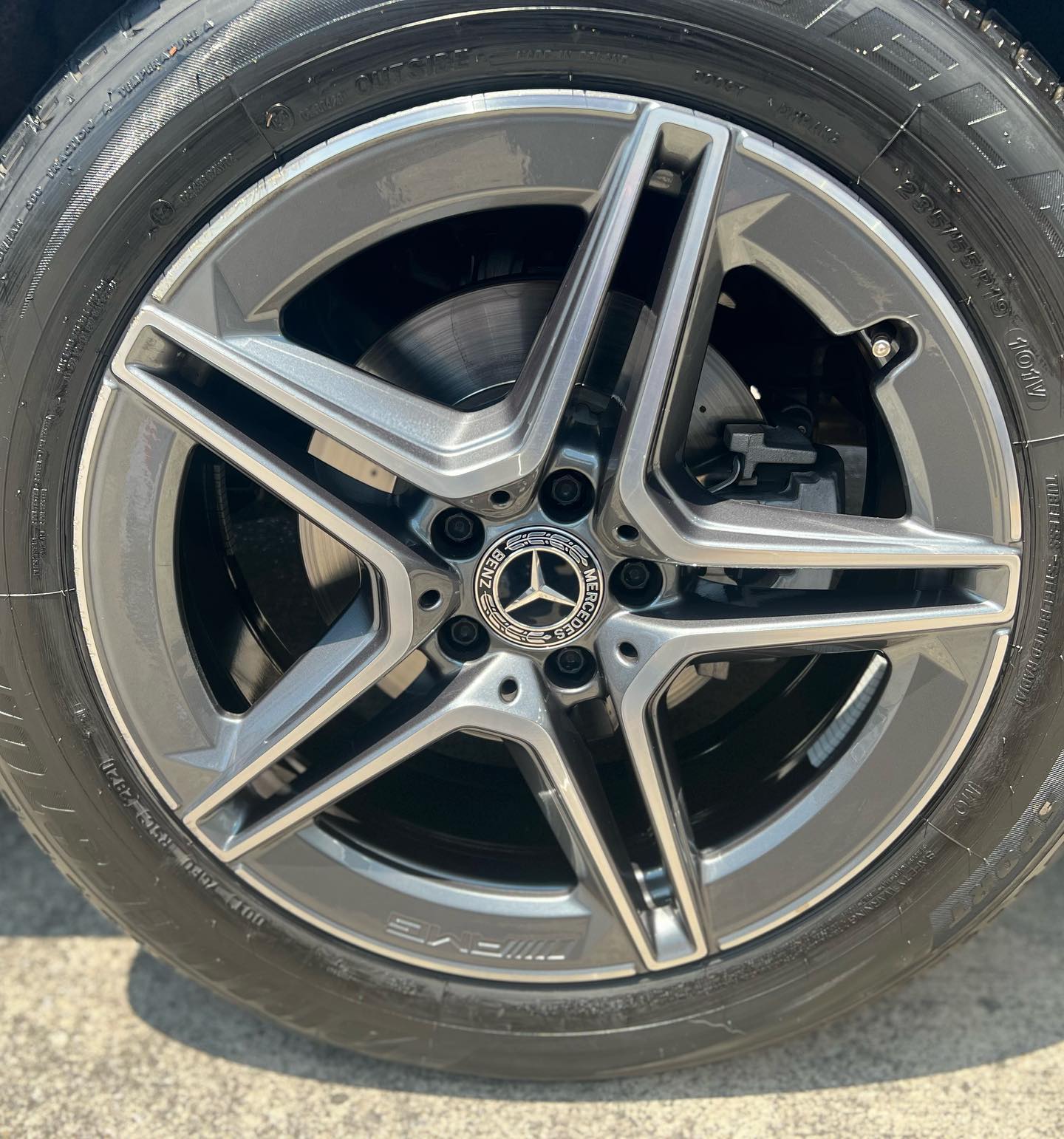 MercedsBenzGLC200 (5)