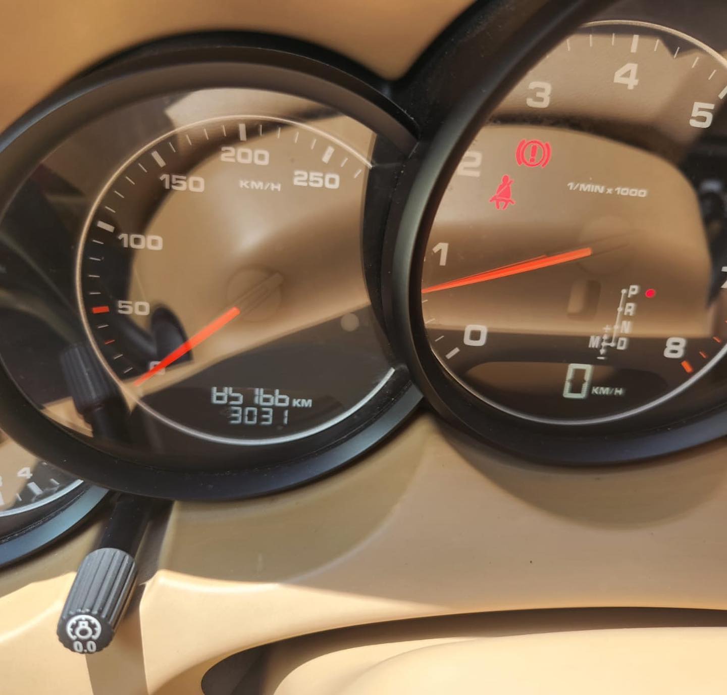 Porsche Cayenne (10)