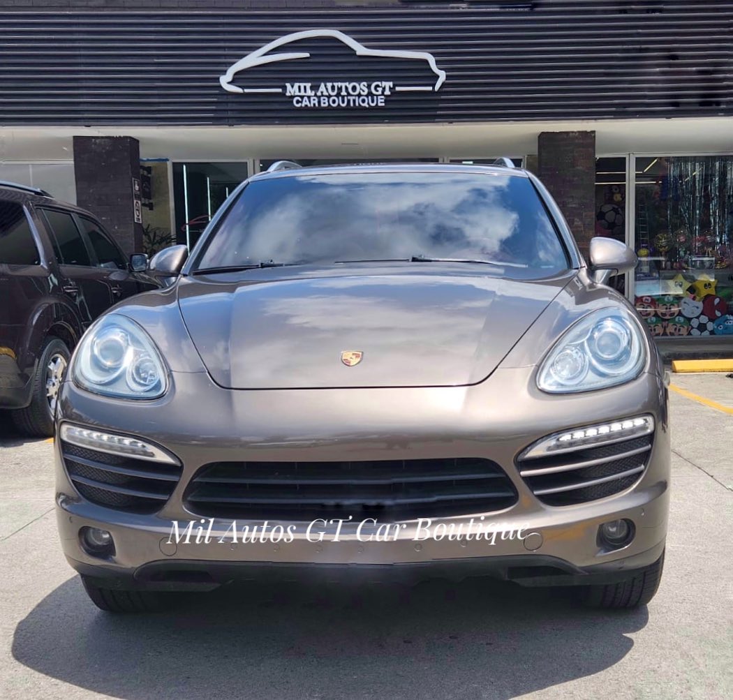 Porsche Cayenne (3)