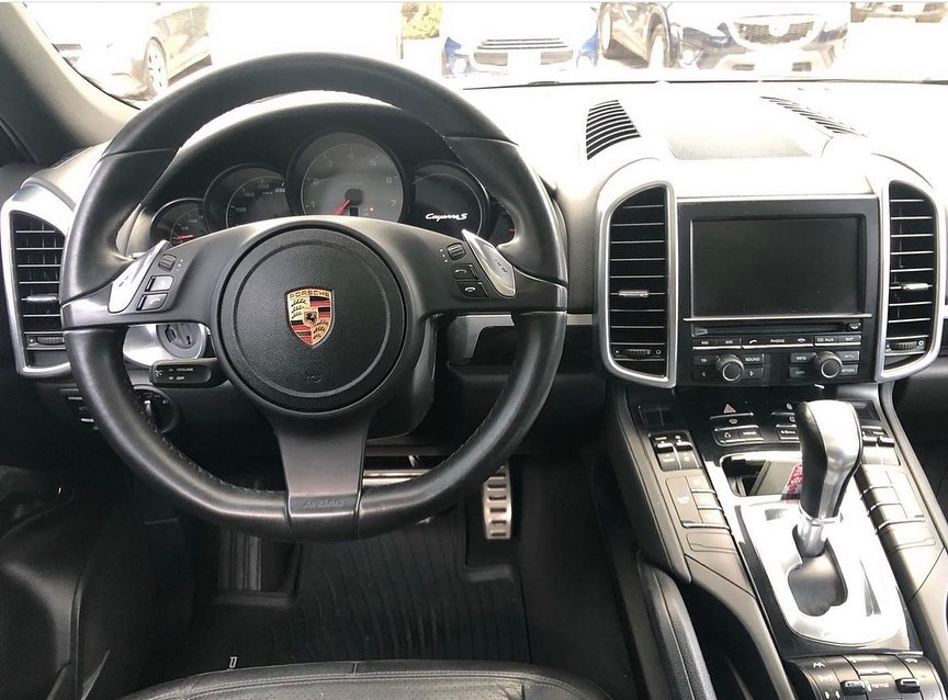 Porsche Cayenne (5)