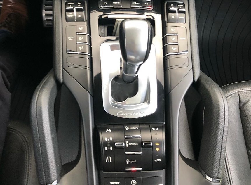 Porsche Cayenne (6)