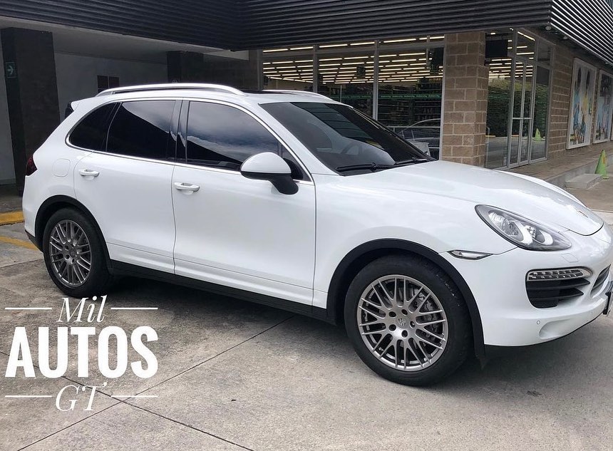 Porsche Cayenne (8)