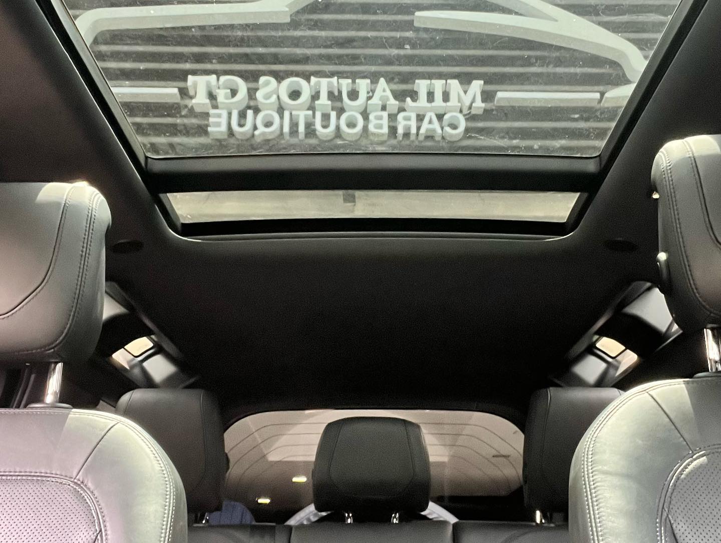 land rover defender (1)