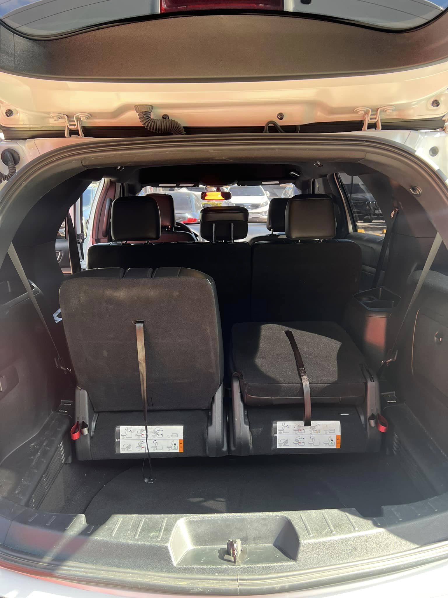 Ford Explorer (1)