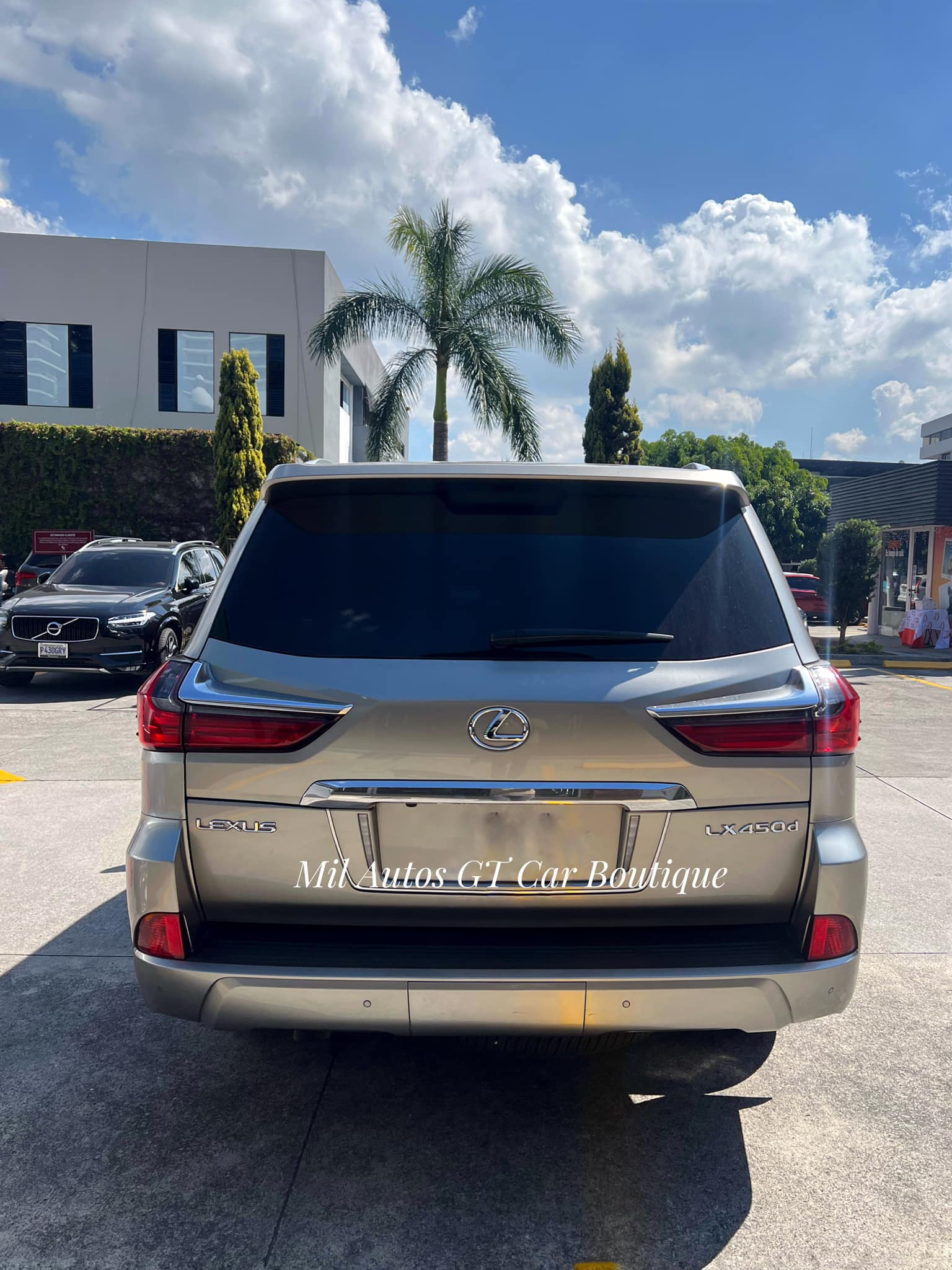 Lexus LX 450 (11)
