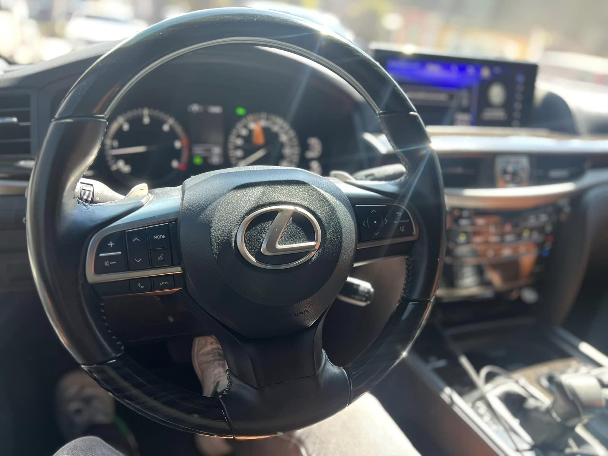Lexus LX 450 (5)