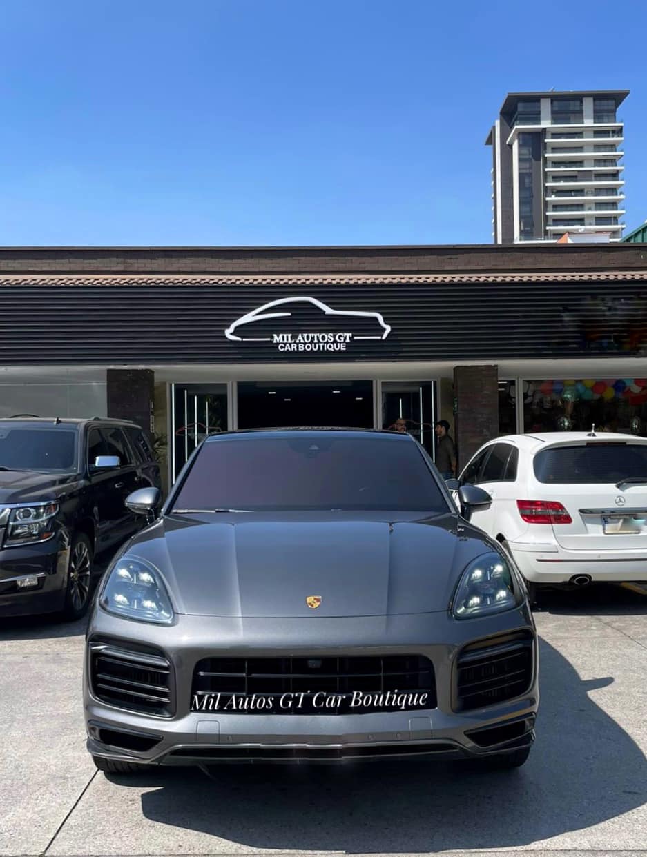 Porsche CAYENNE (13)