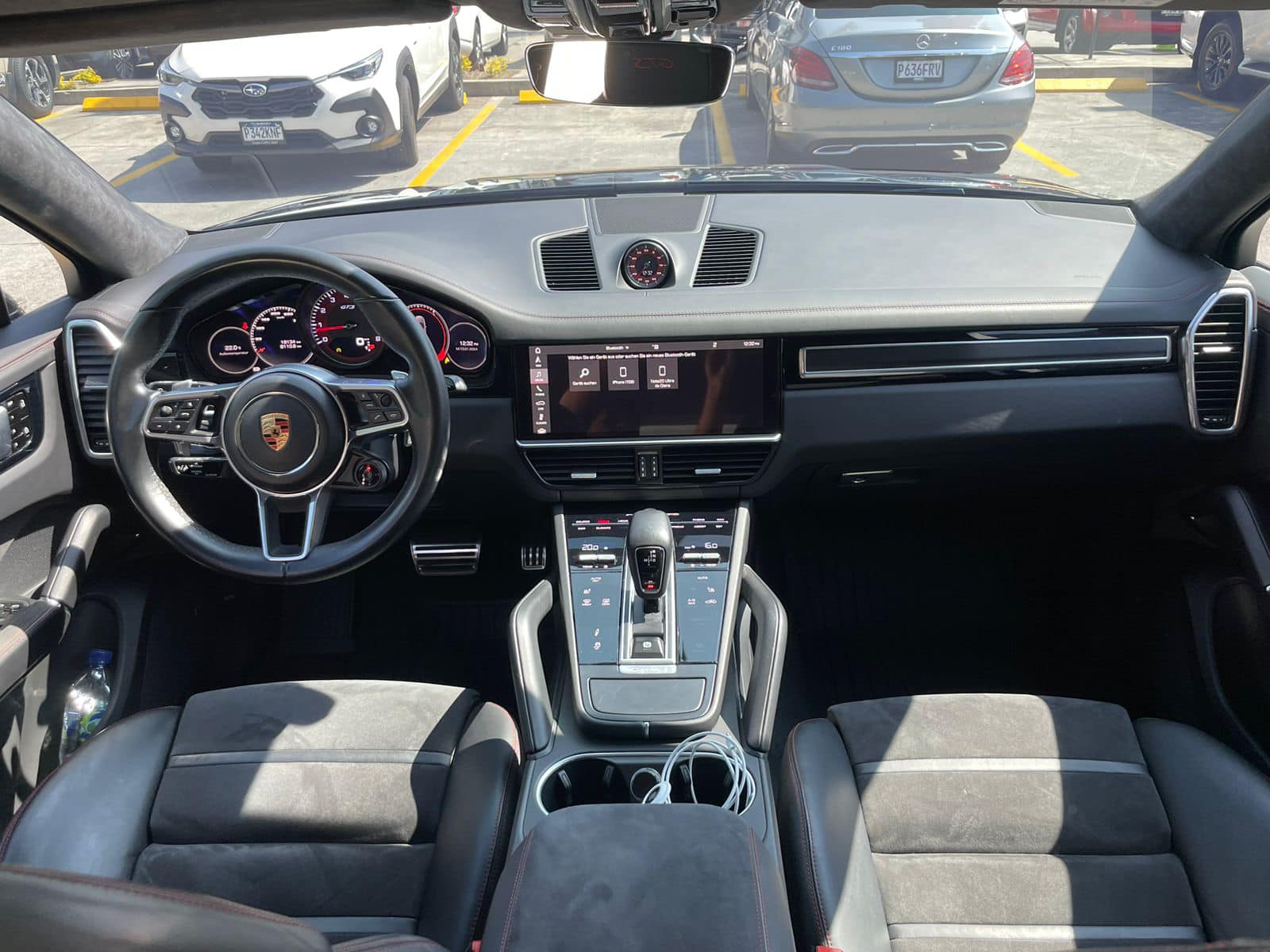 Porsche CAYENNE (2)
