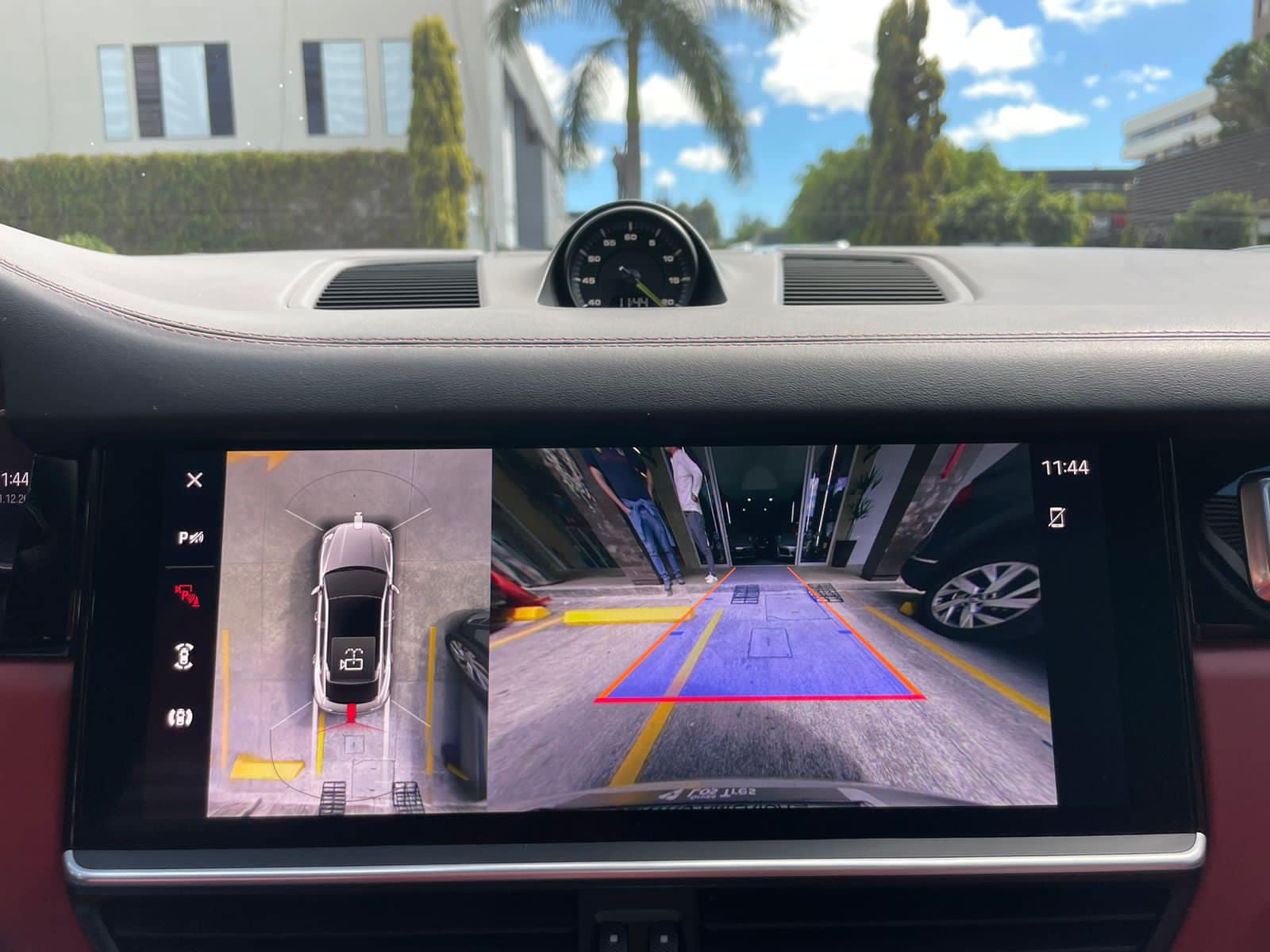 Porsche cayenne (2)