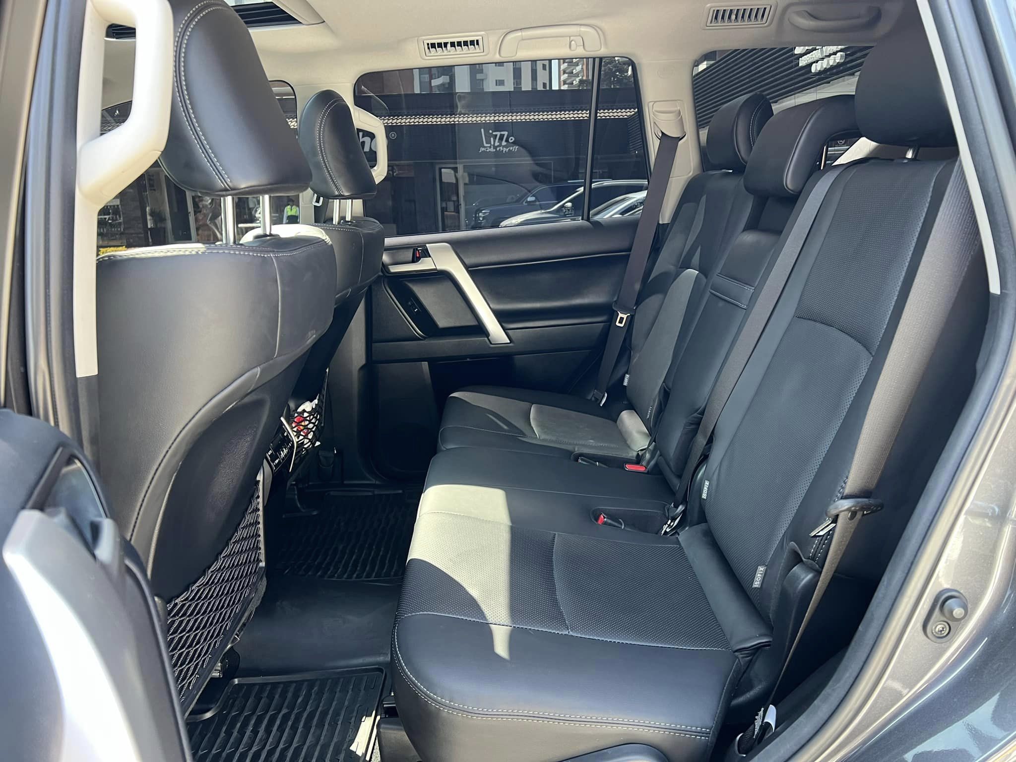 Toyota Prado (5)