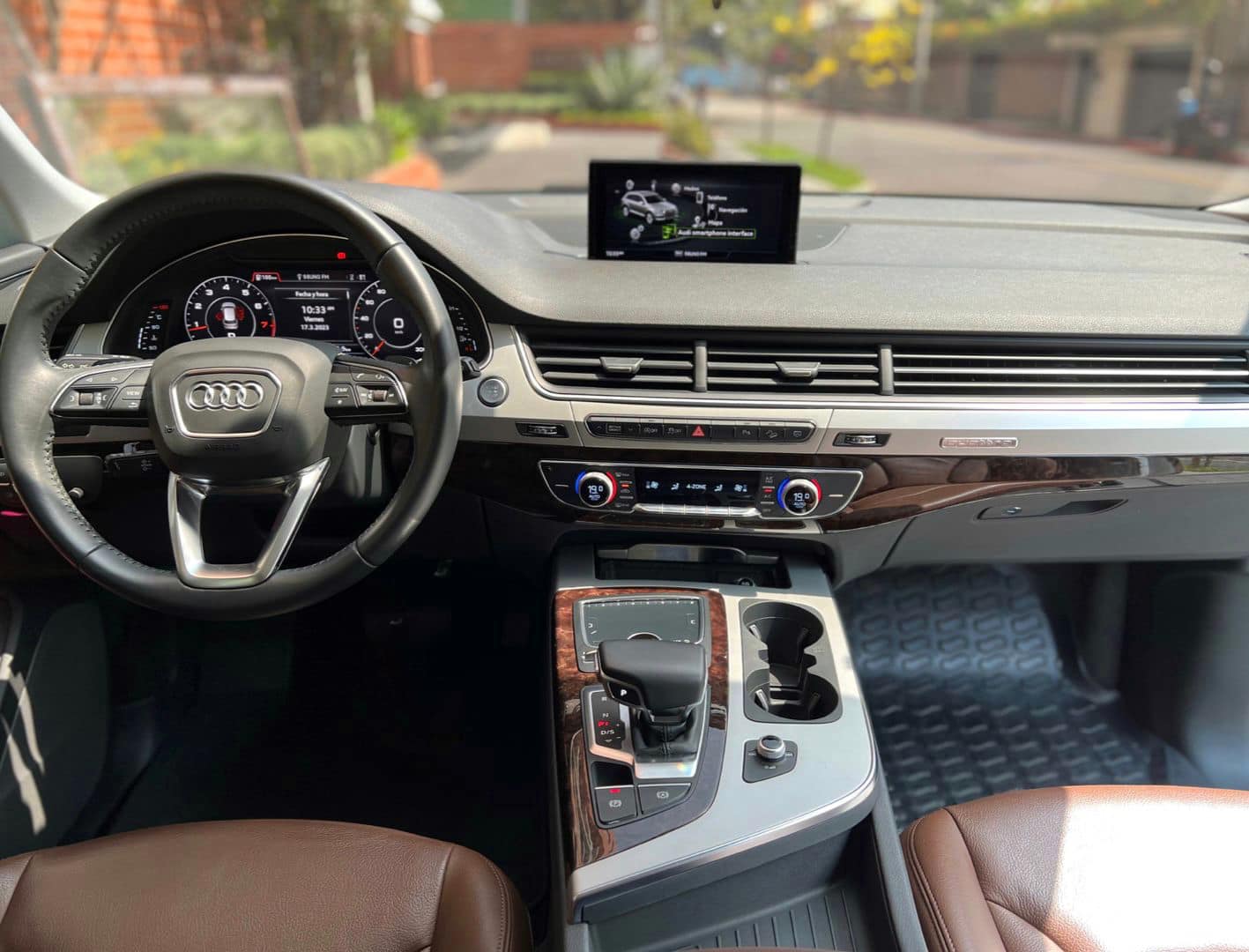 AudiQ4 (2)