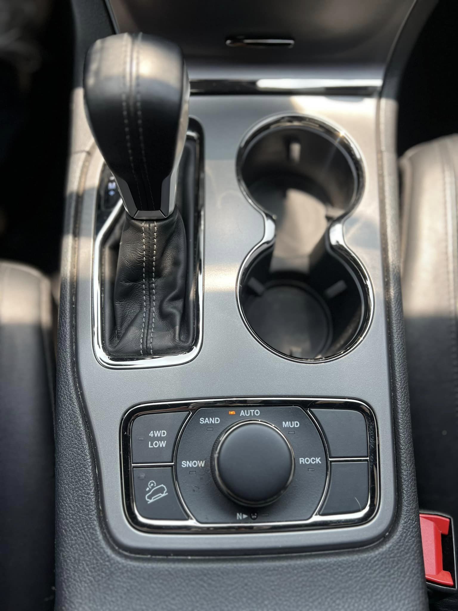 Jeep LTD 4×4 (4)