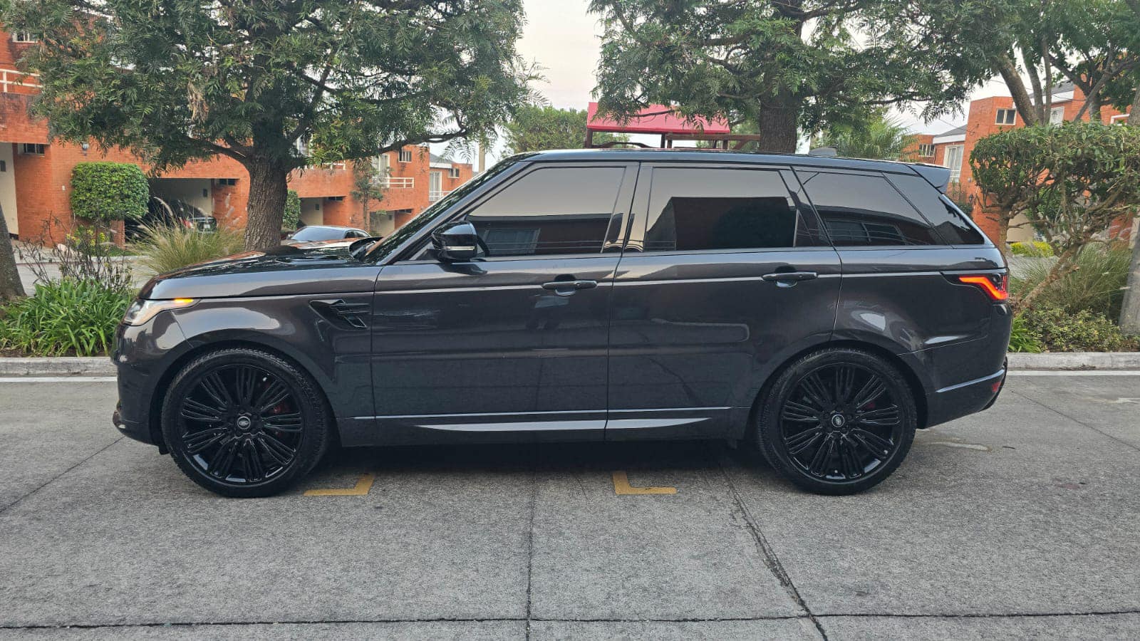 Range Rover (3)