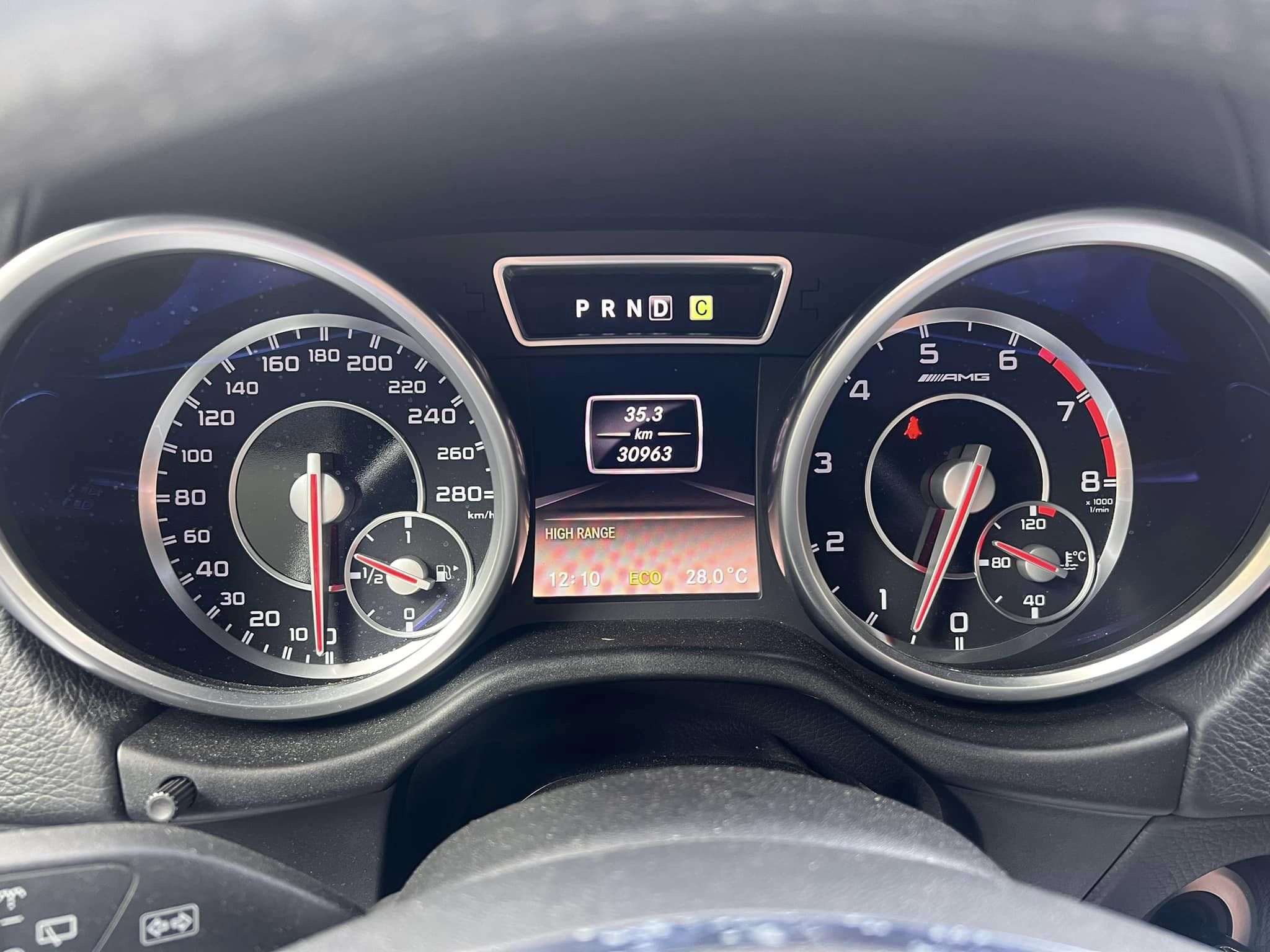 Mercedes Benz (5)