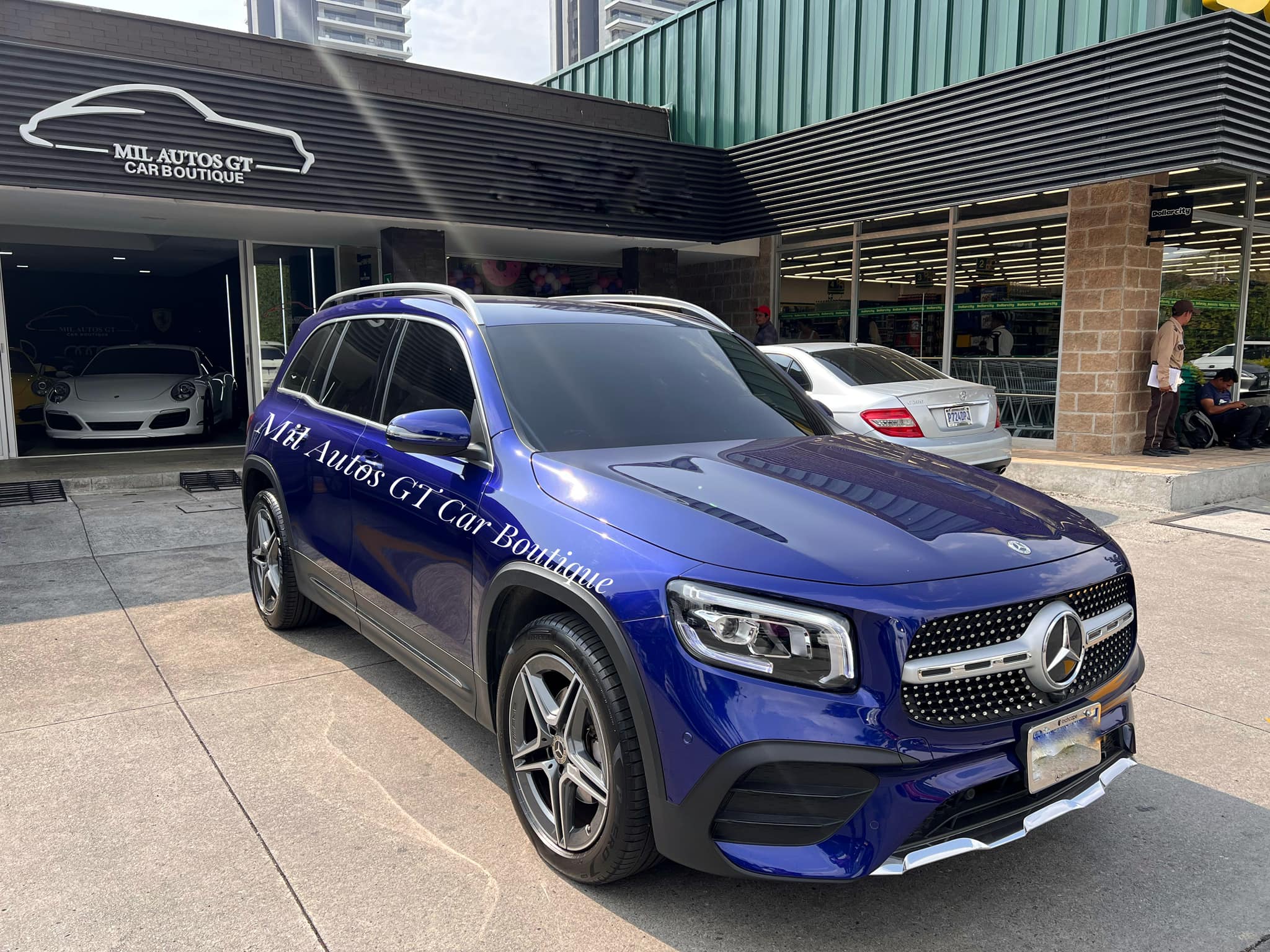 MercedesBenzGLB (4)