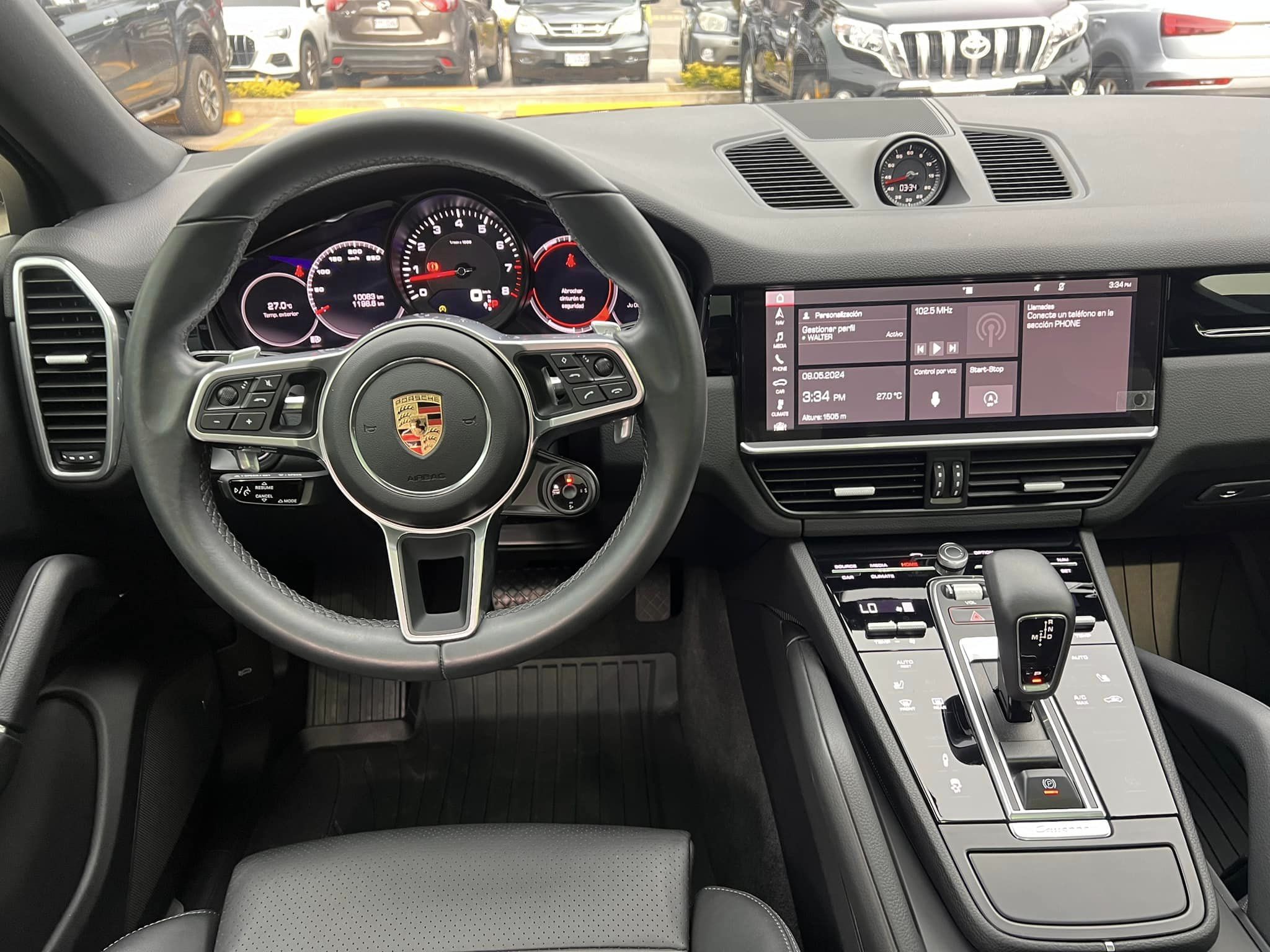 PorscheCayenne (5)