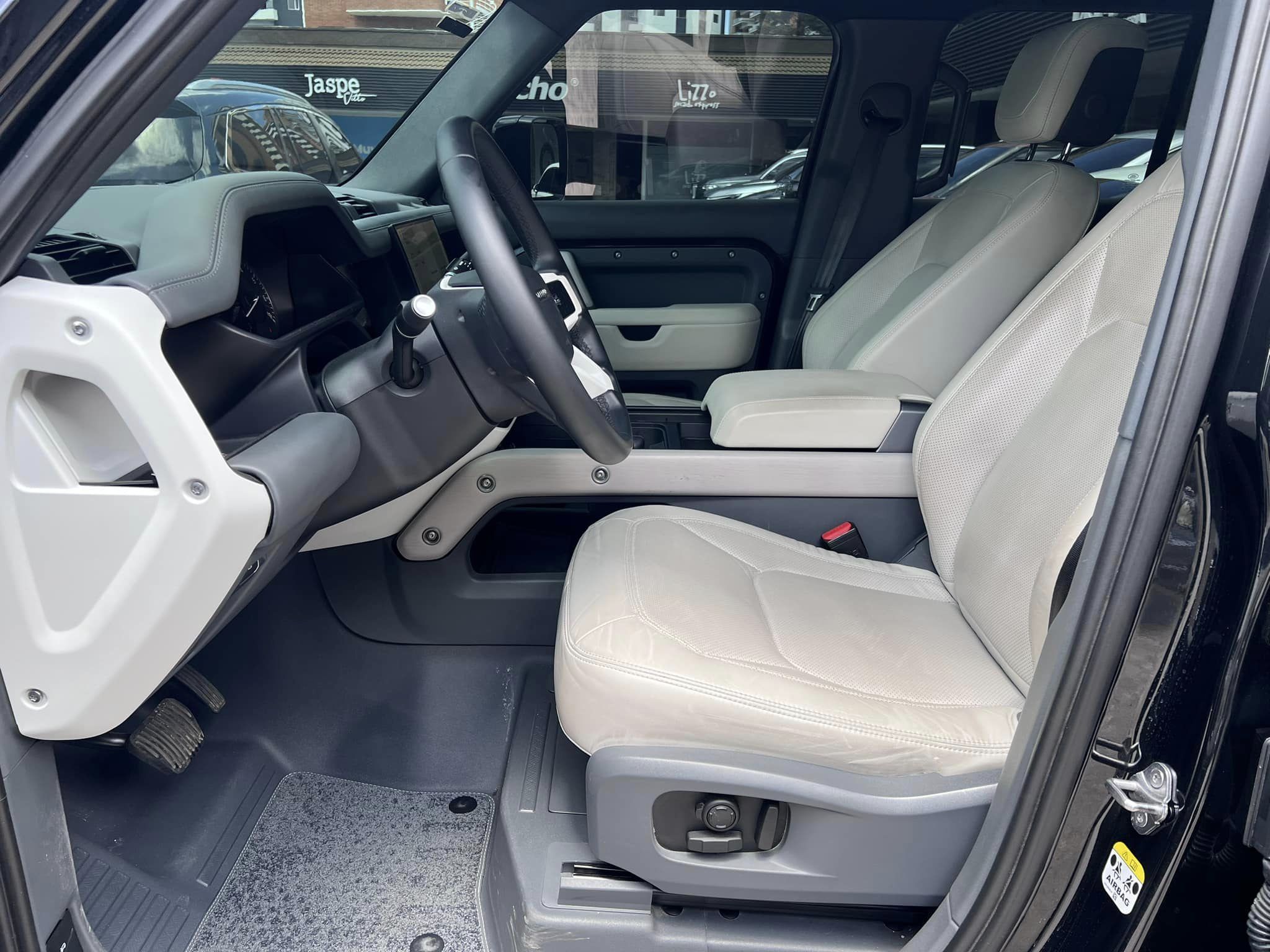 Land Rover (9)