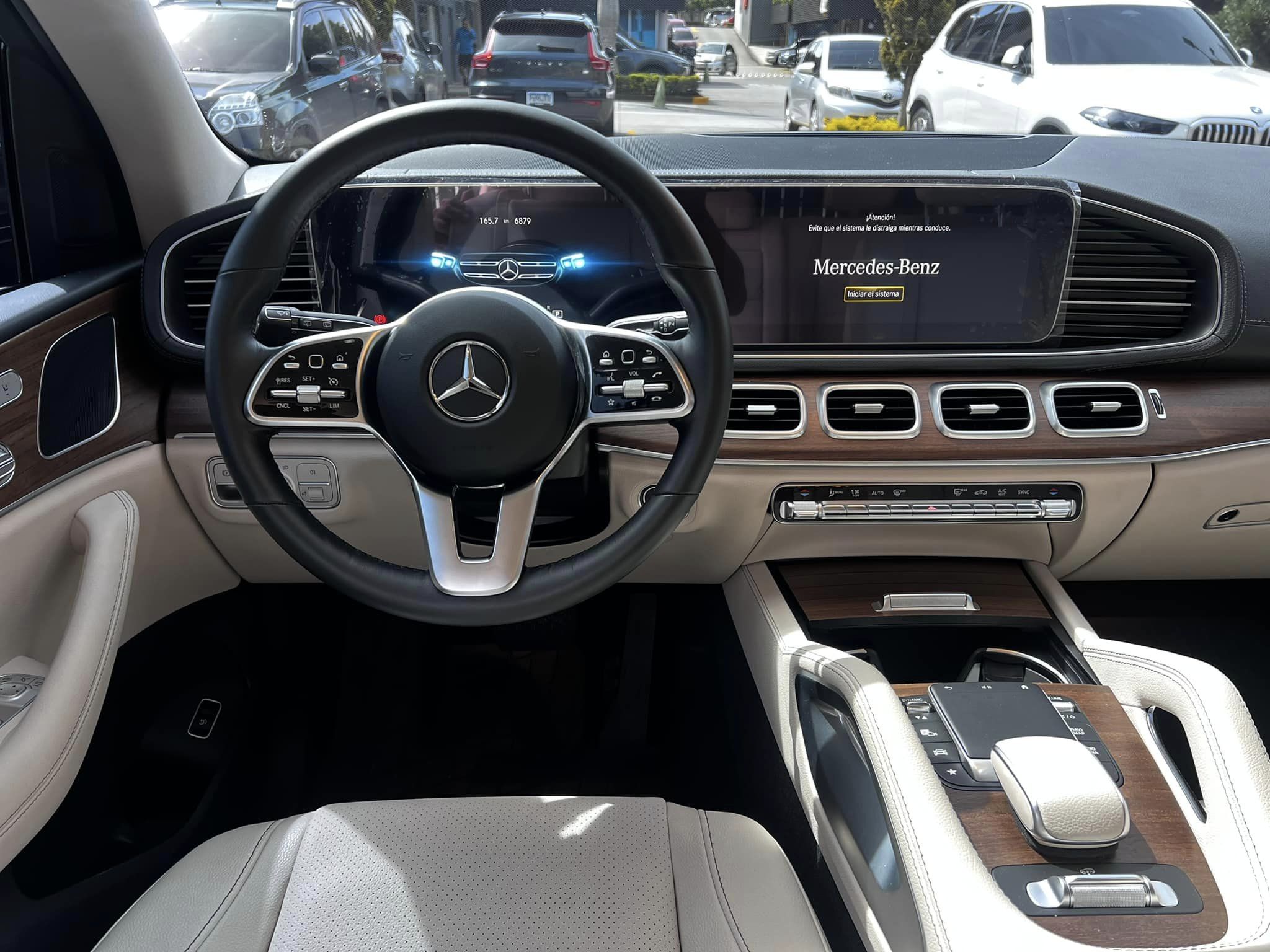 Mercedes Benz (5)