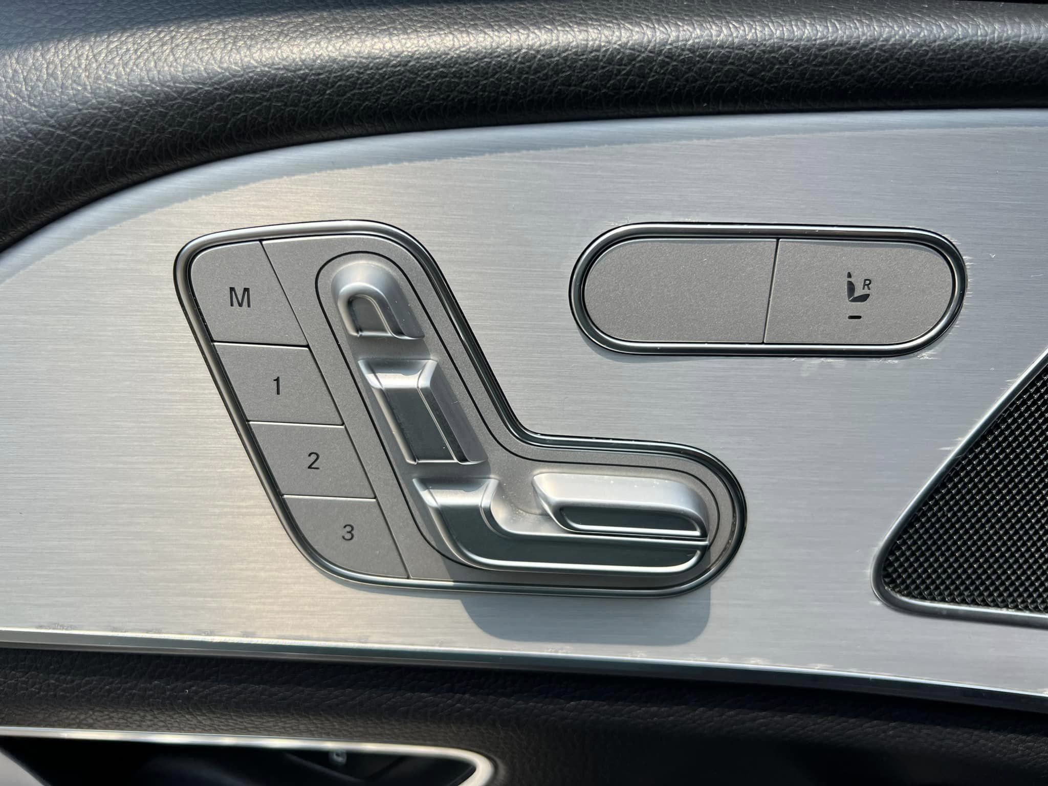 Mercedes Benz (7)