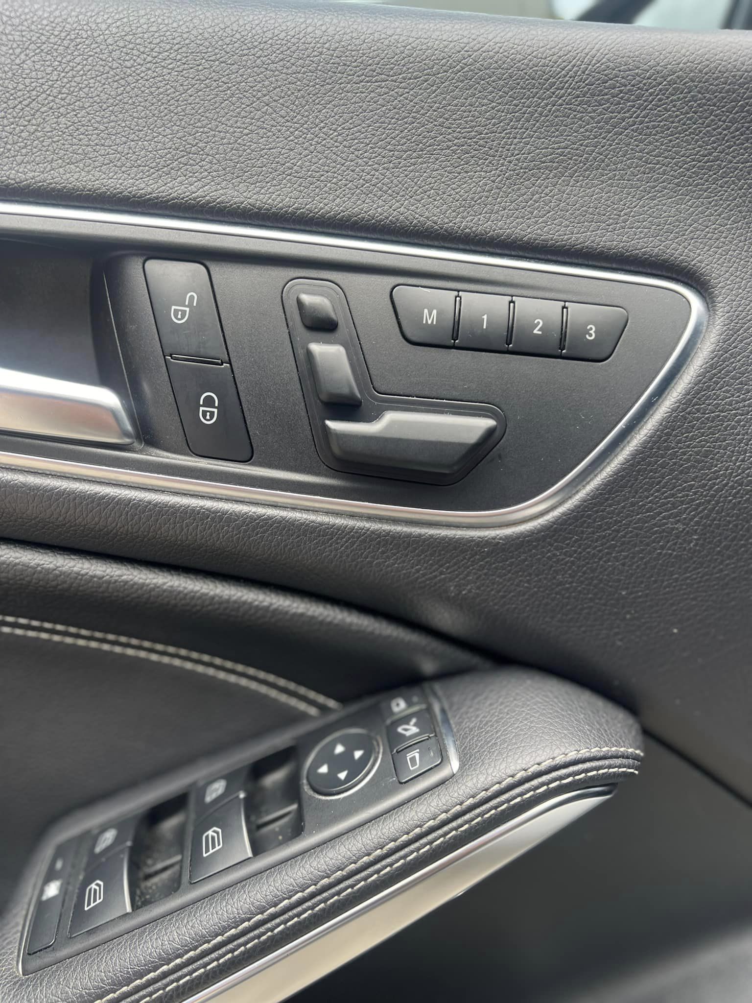 MercedesBenz (11)
