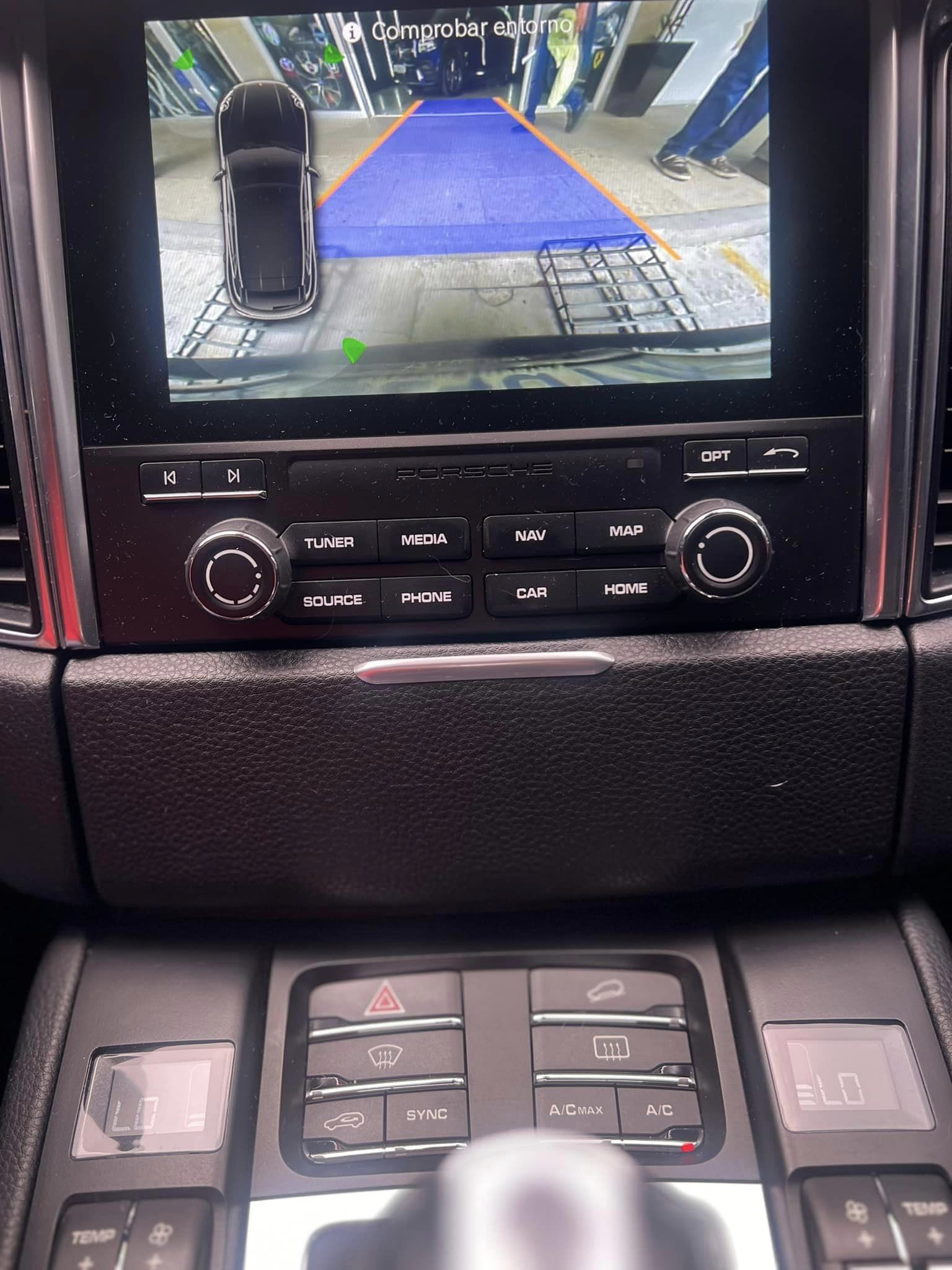 Porsche Macan (12)