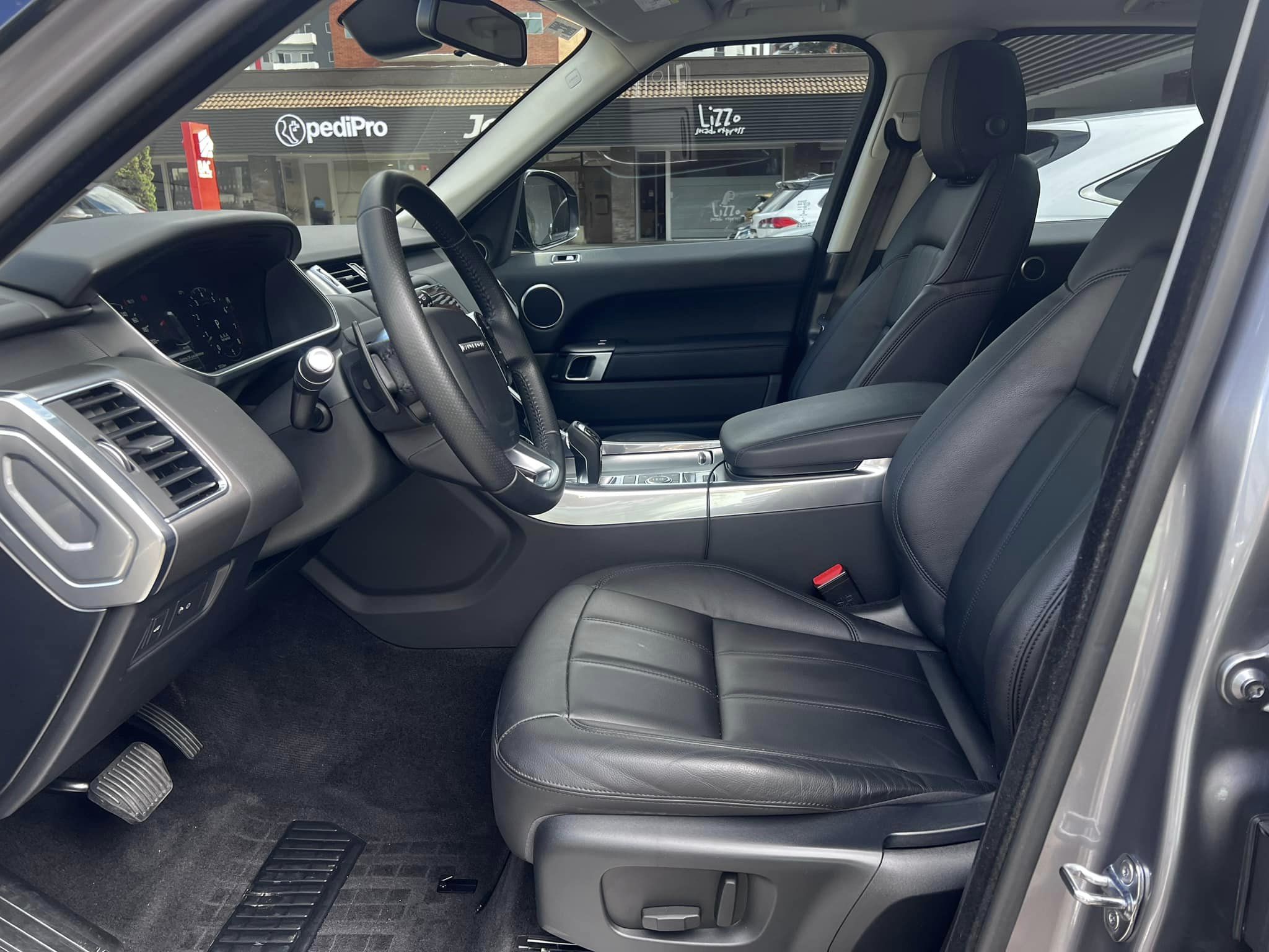 Range Rover sport s (9)