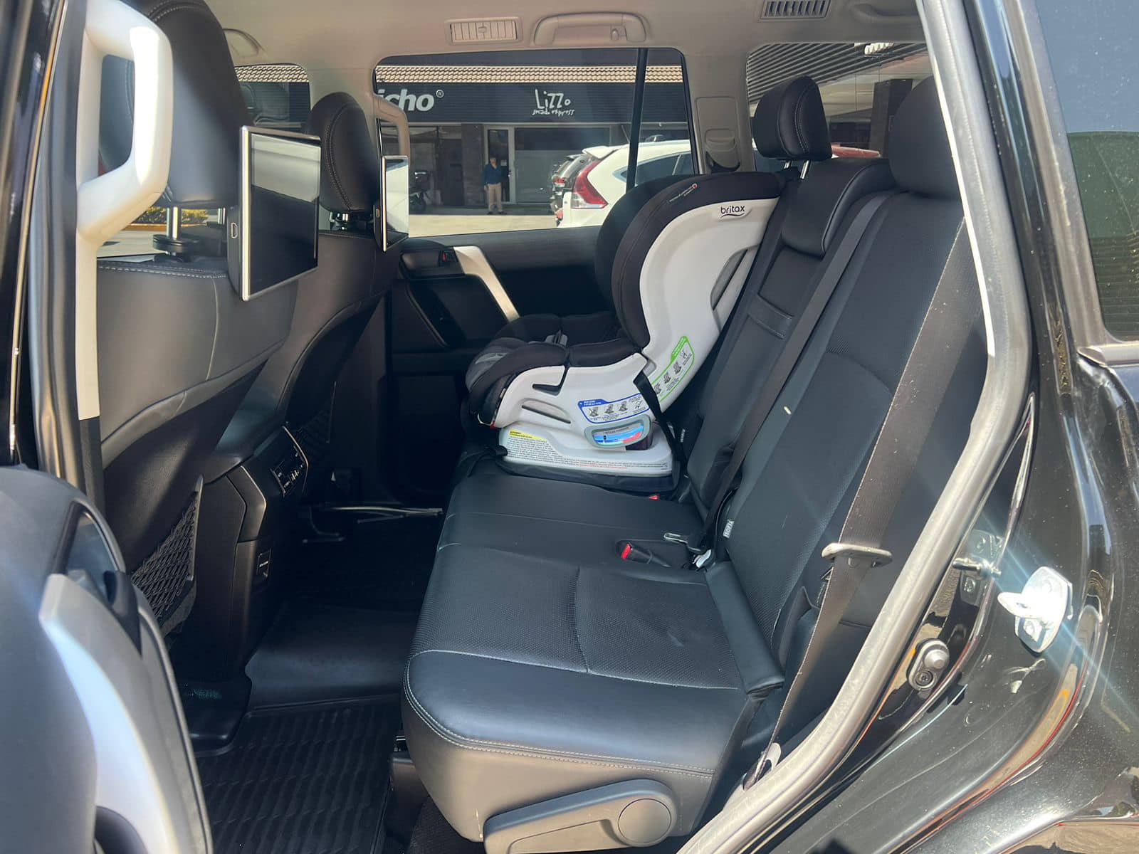 Toyota Prado (7)