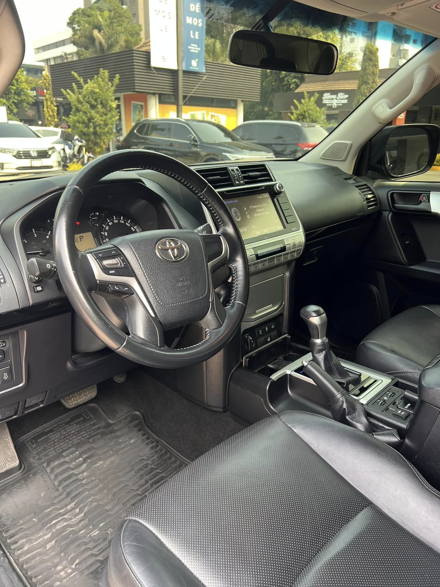 Toyota prado (3)