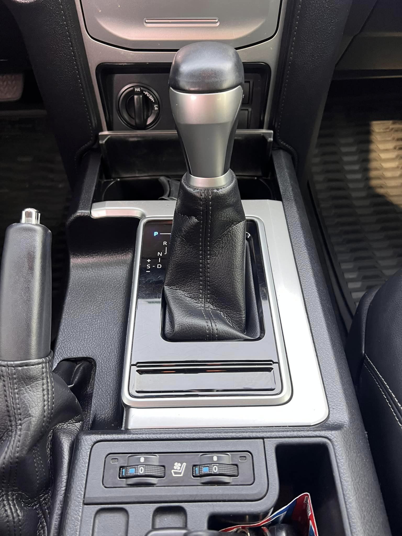 Toyota prado (4)