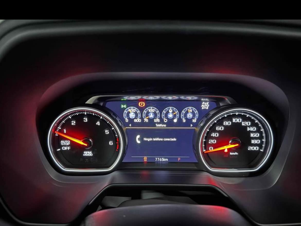 Chevrolet Tahoe (5)