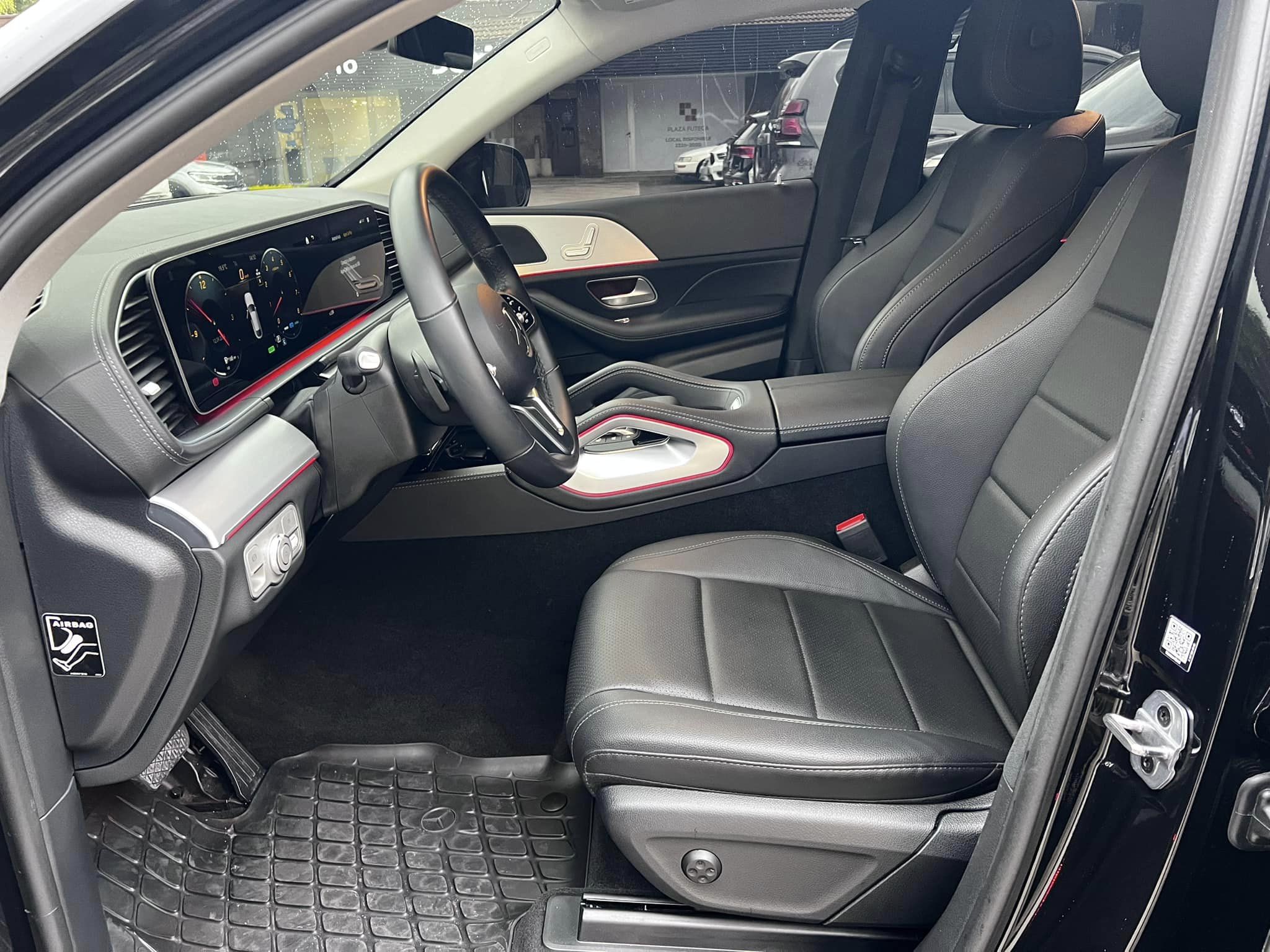 Mercedes Benz (10)