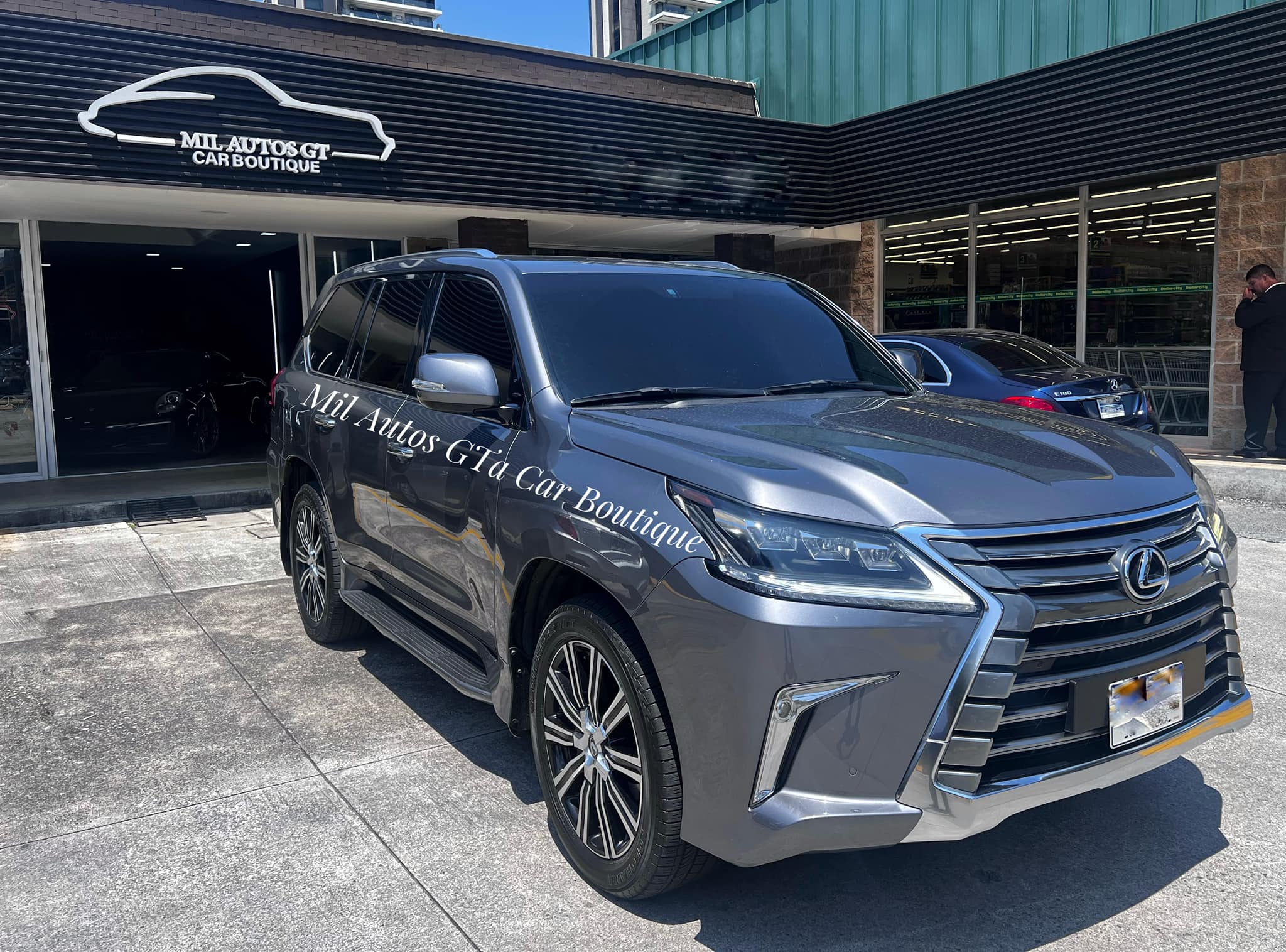 Lexus (2)