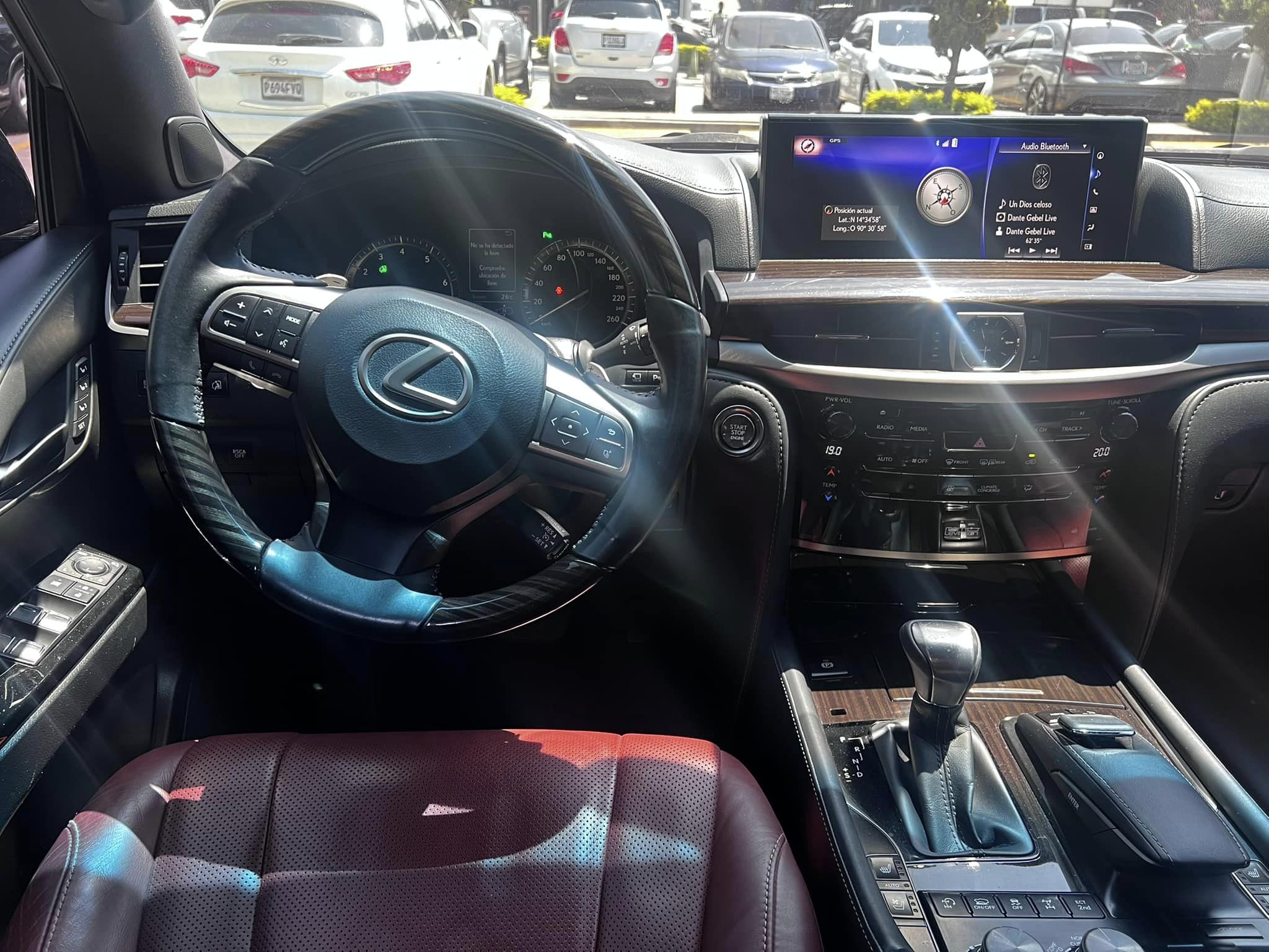 Lexus (3)