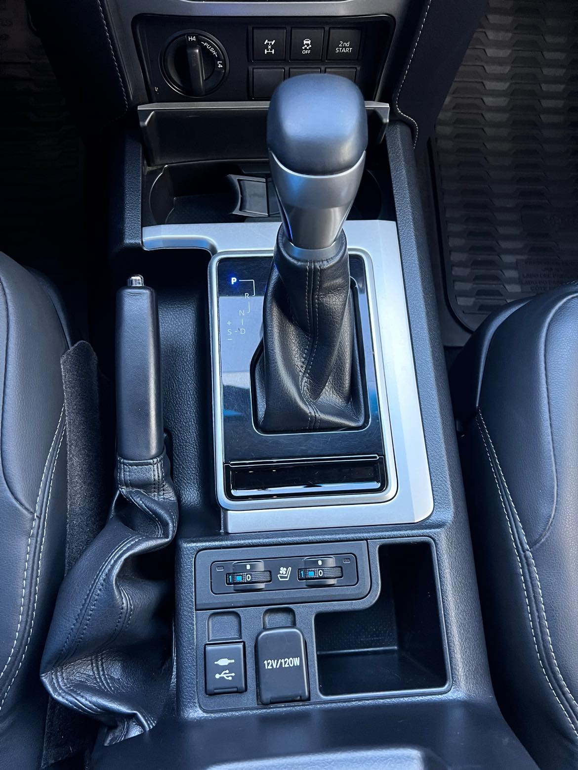 Toyota prado (2)