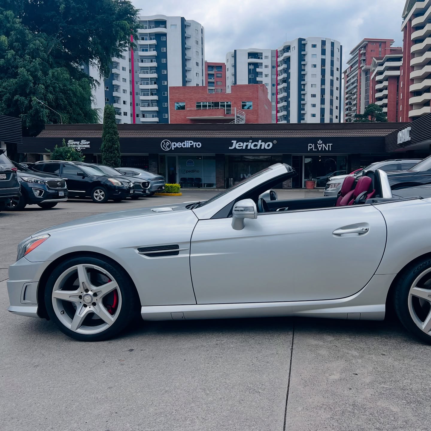 537535344_18321823438232058_3702587176079671898_n