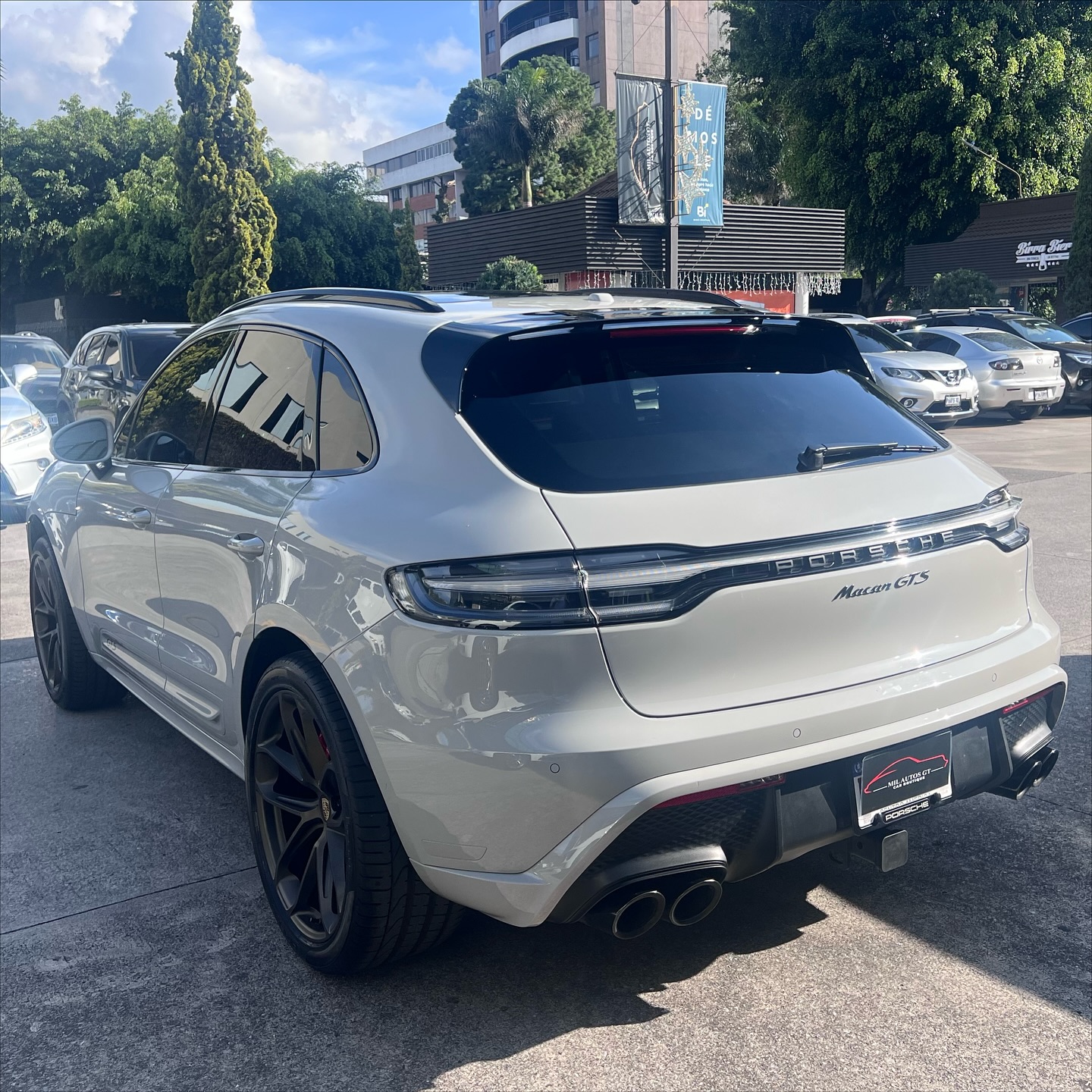 584609702_18335315470232058_1642523415892224494_n