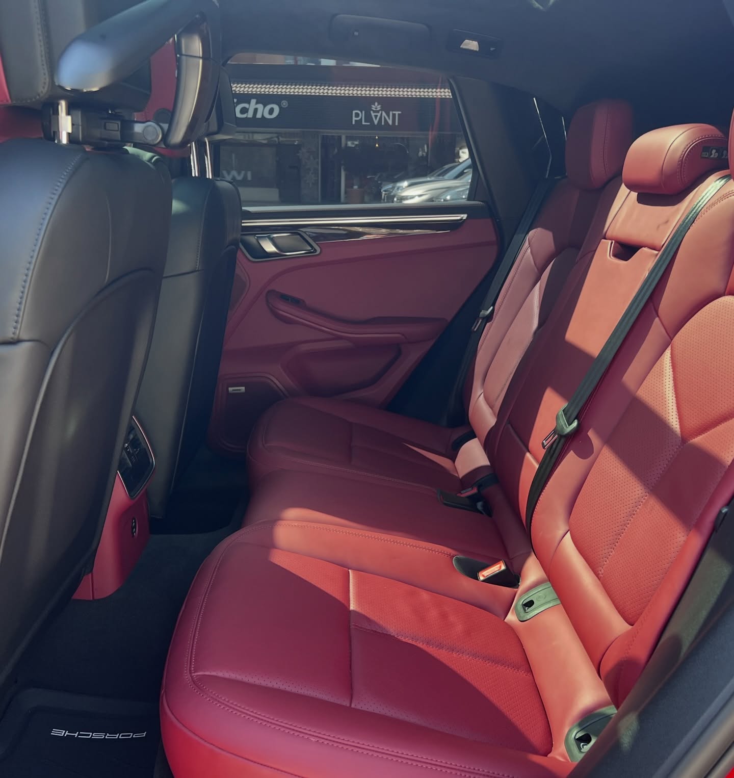 590962183_18337110484232058_102380465300571797_n