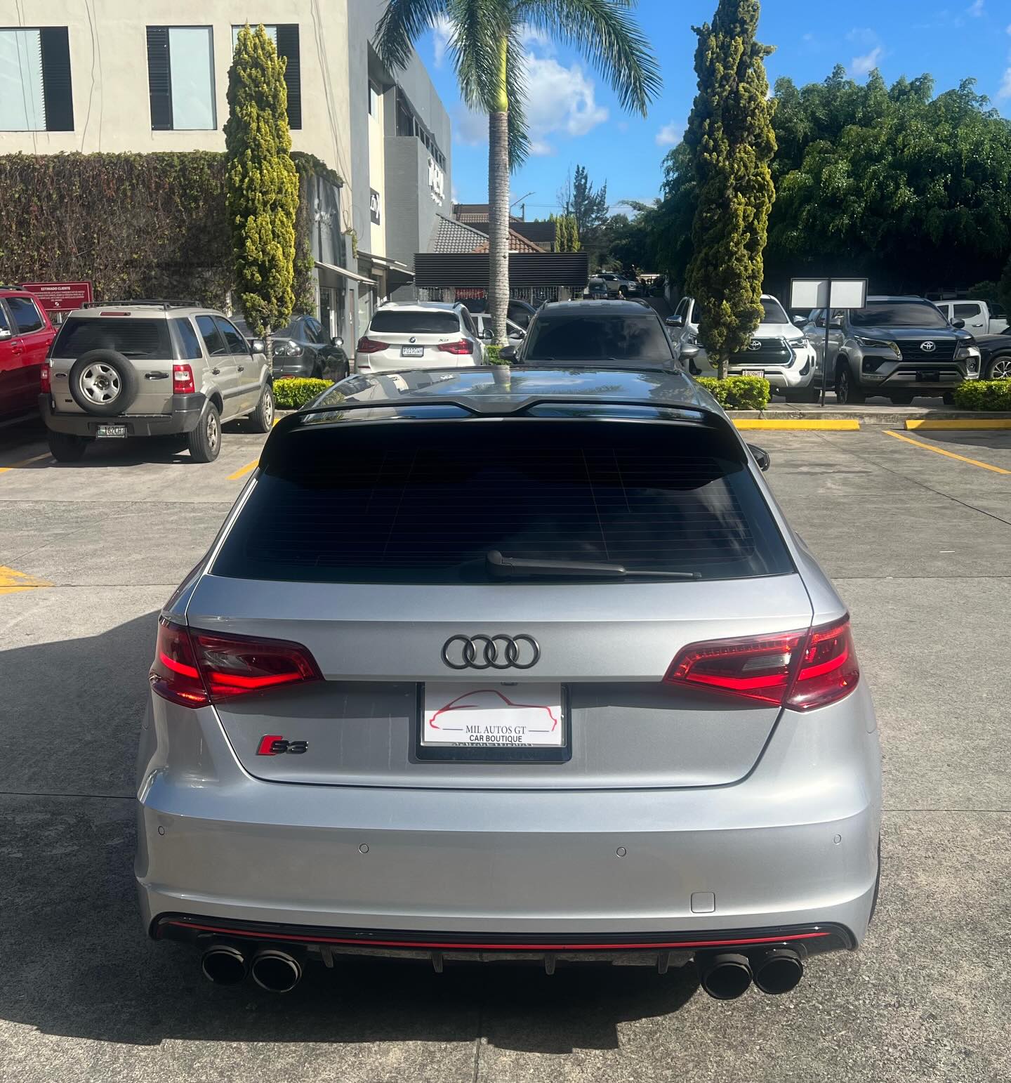 600978844_18338076397232058_4813978309251936059_n