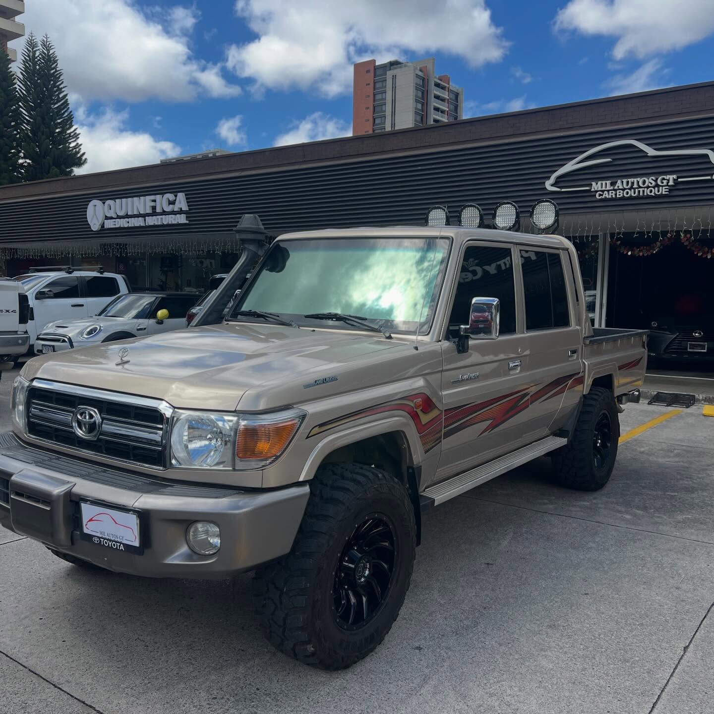 Toyota Land Crusier 4x4