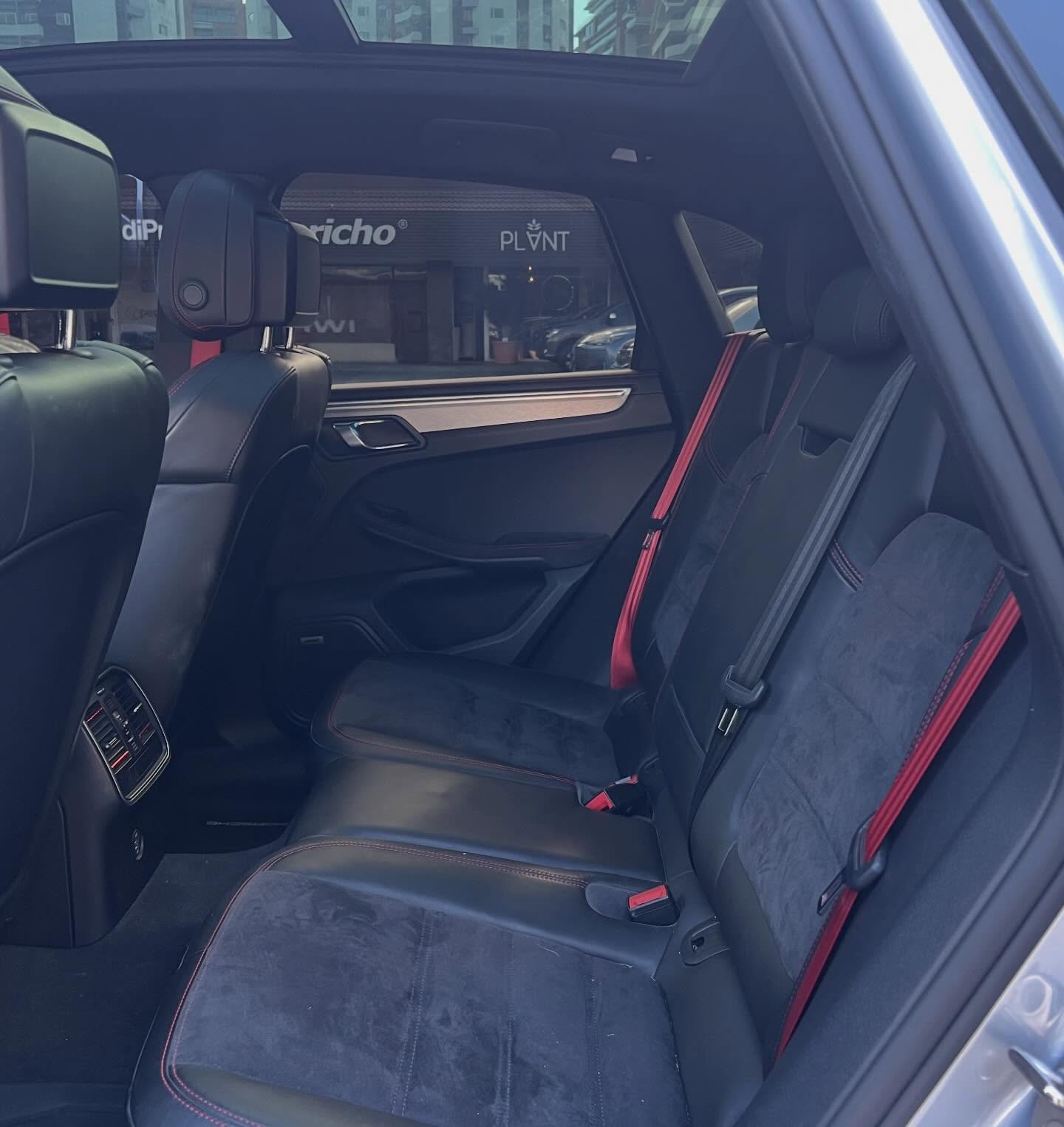 616564446_18341360899232058_6925911398508679922_n