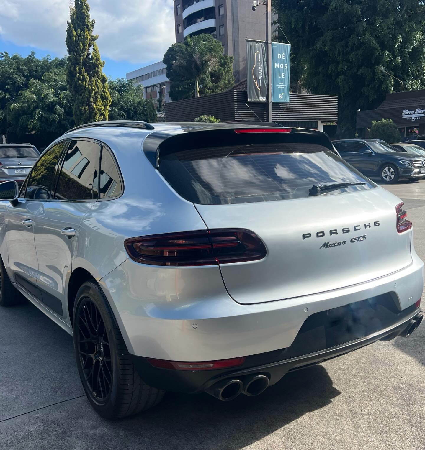 617972898_18341360836232058_2580409913553992370_n