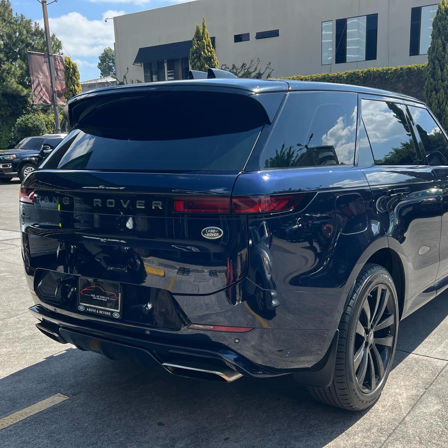 654564698_18350020927232058_8921260317694680179_n